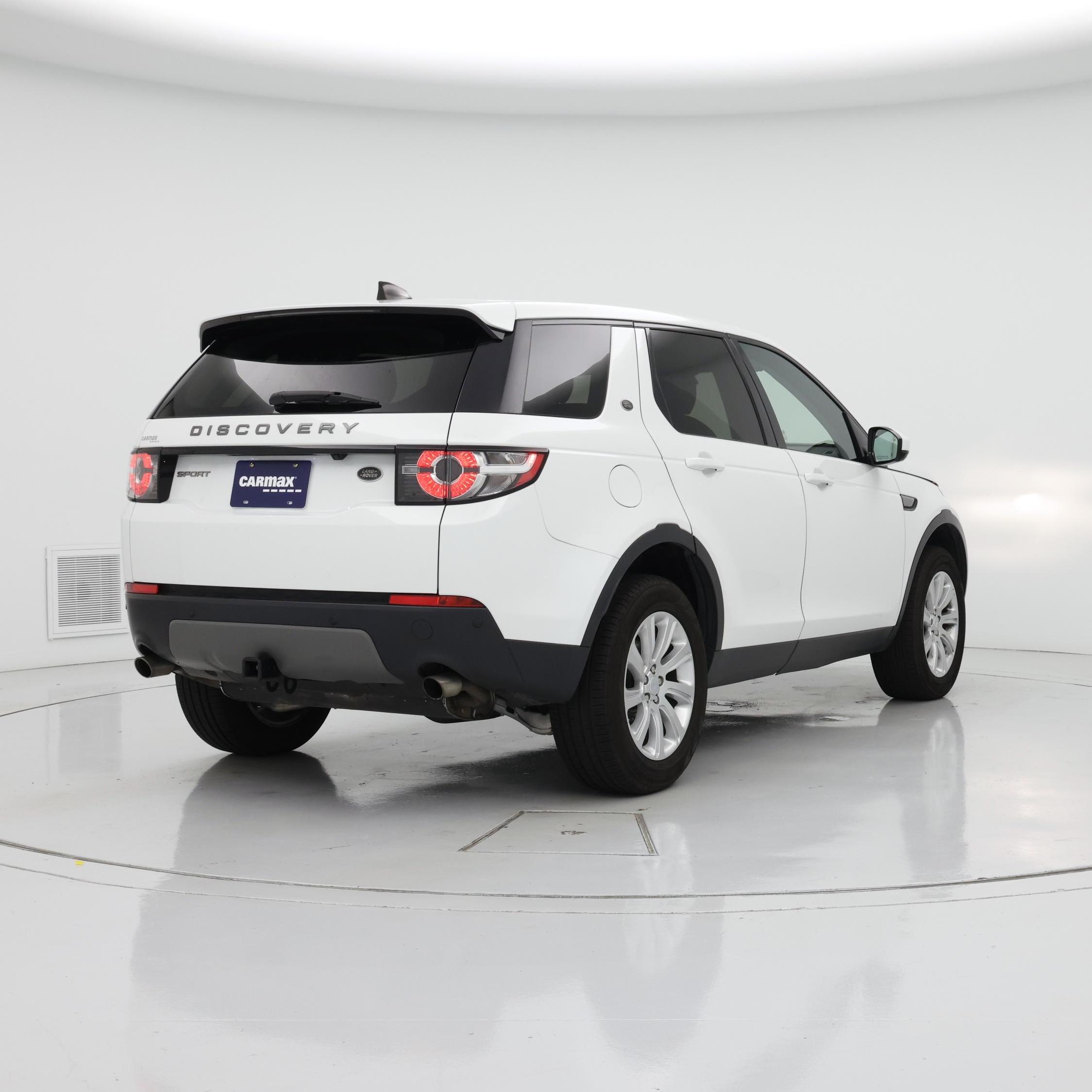 Thumbnail: 2019 Land Rover Discovery Sport - 8