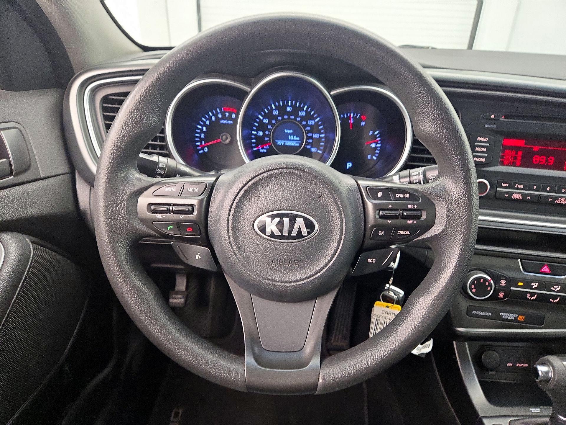 Thumbnail: 2015 Kia Optima - 10