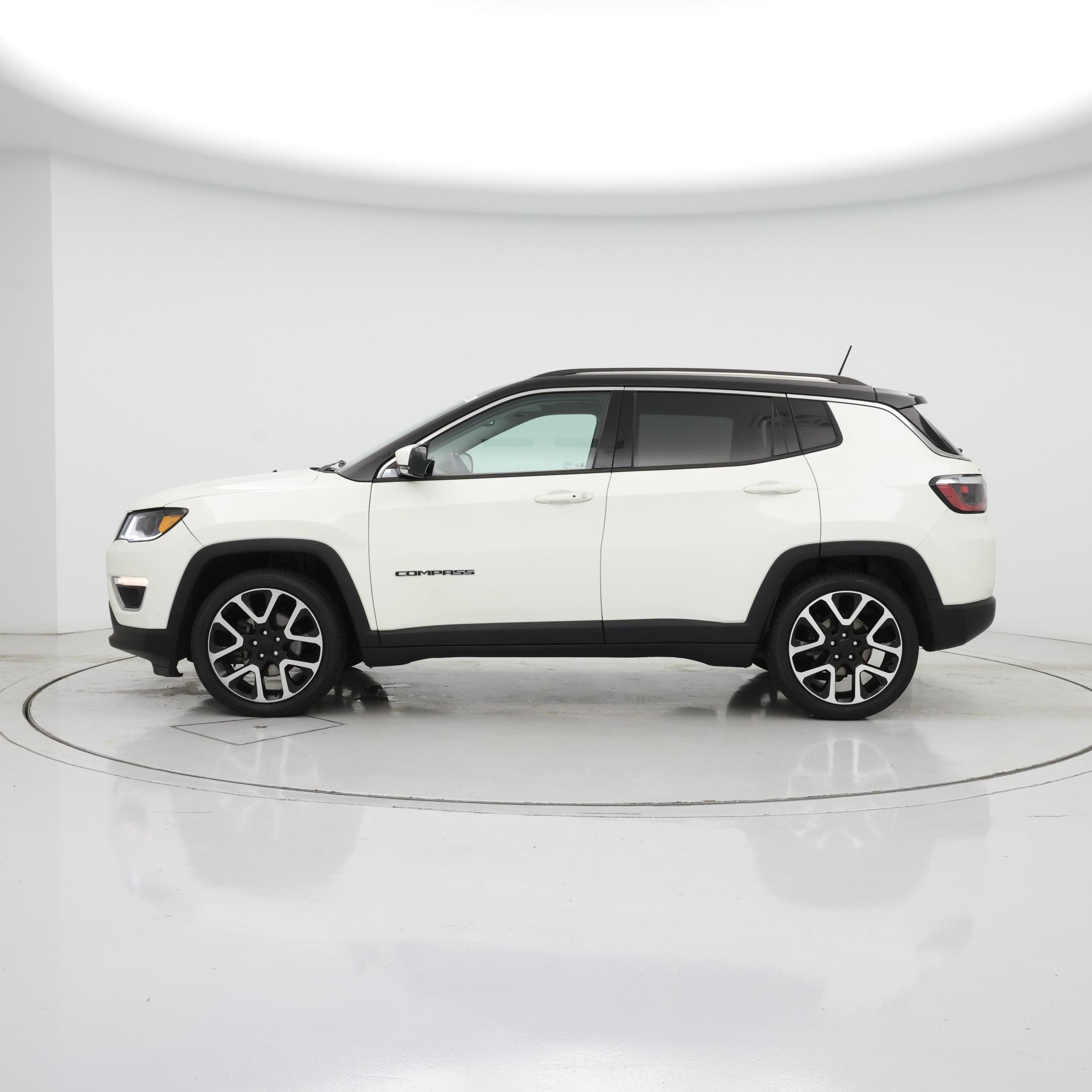 Thumbnail: 2018 Jeep Compass - 3