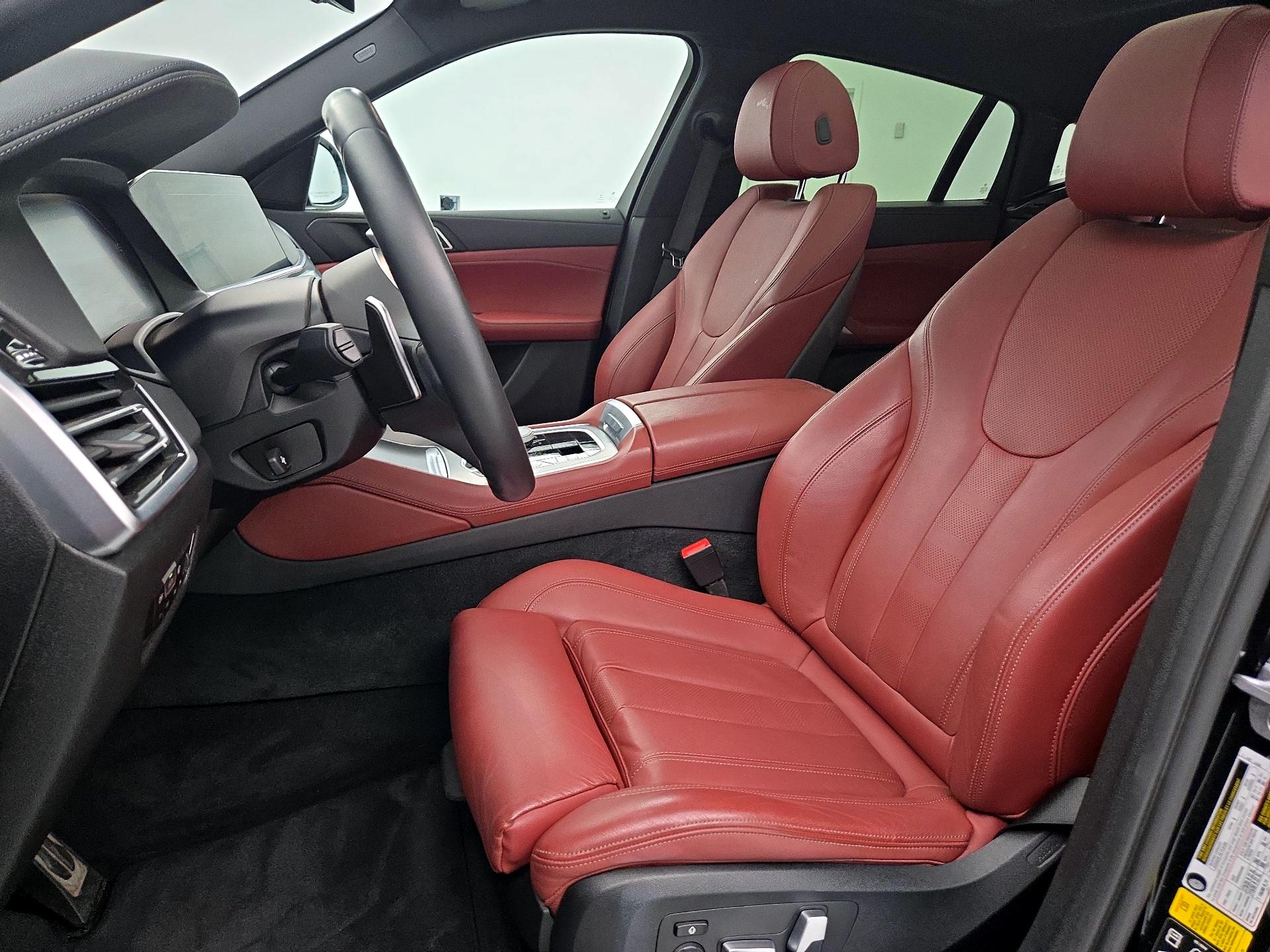Thumbnail: 2022 BMW X6 - 11