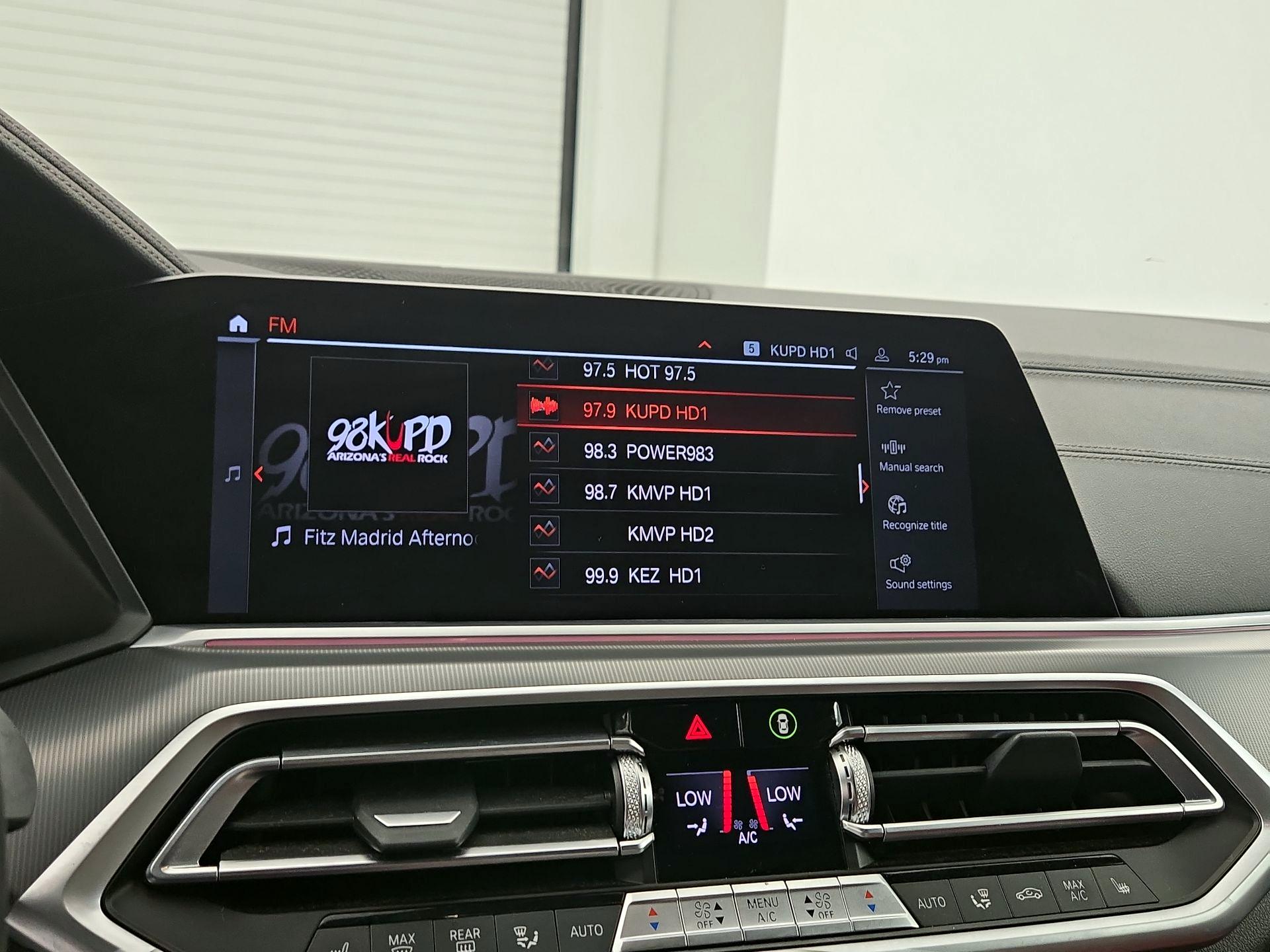 Thumbnail: 2022 BMW X6 - 16