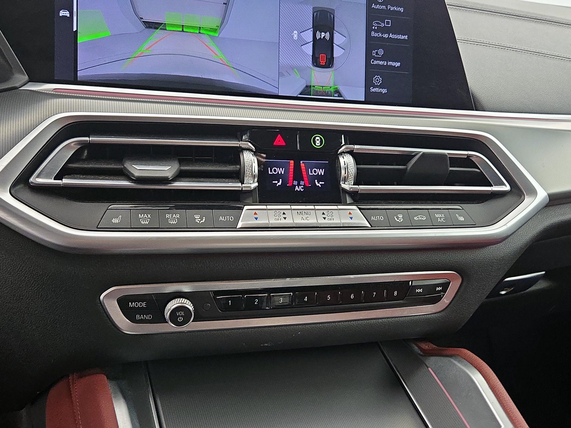 Thumbnail: 2022 BMW X6 - 17