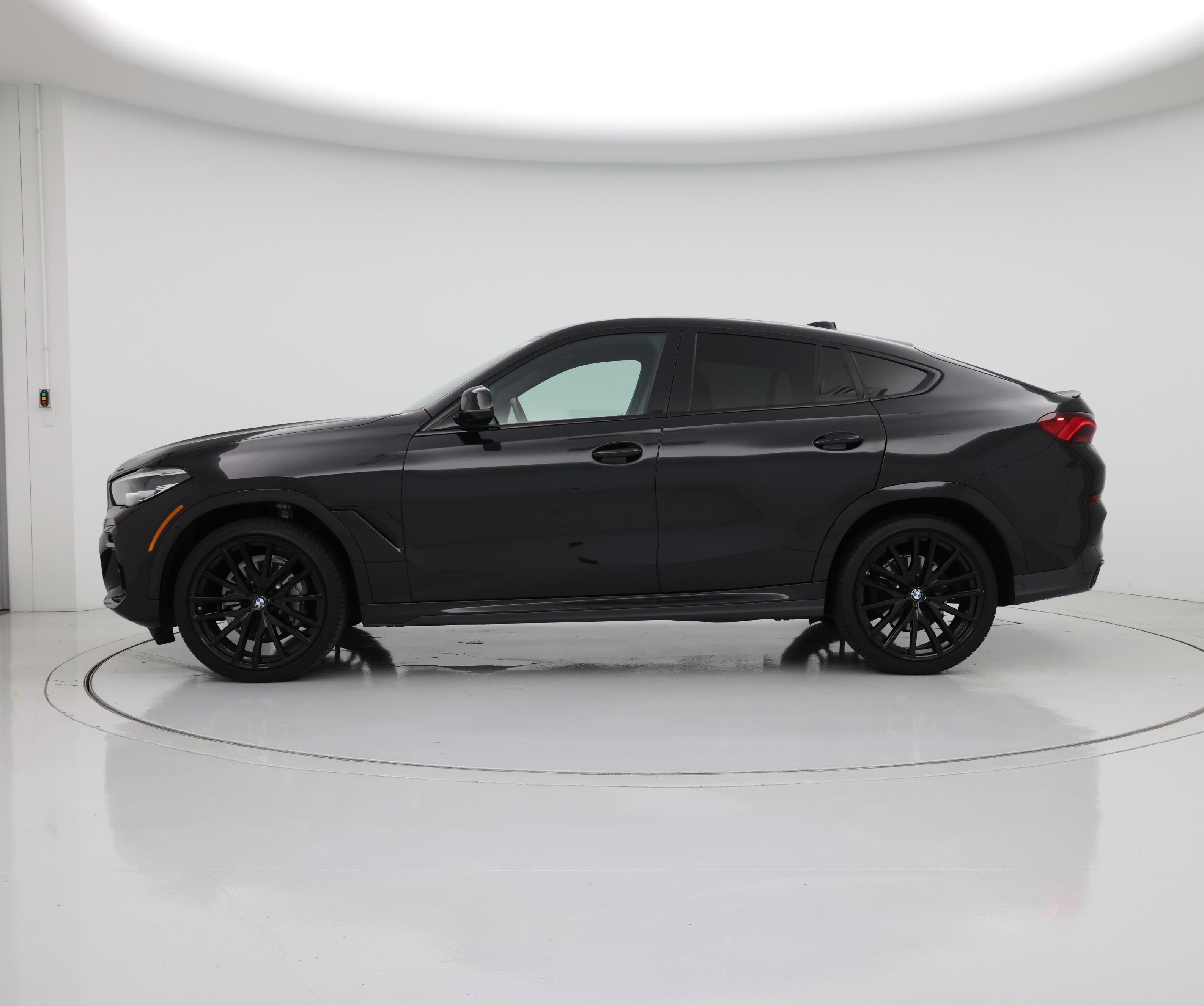 Thumbnail: 2022 BMW X6 - 3