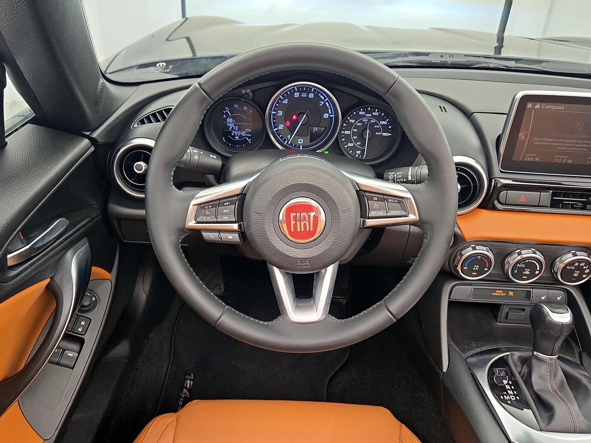 Thumbnail: 2018 Fiat 124 Spider - 10