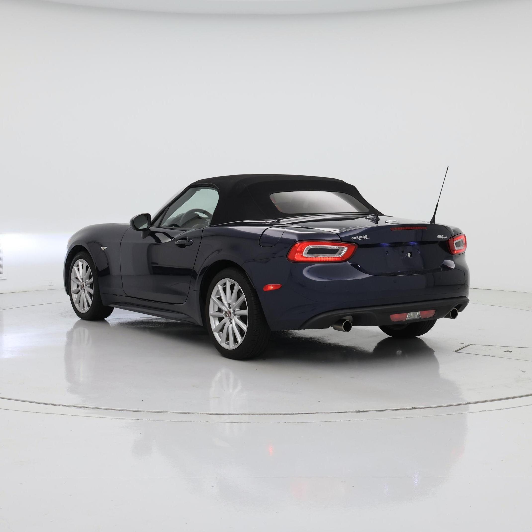 Thumbnail: 2018 Fiat 124 Spider - 2