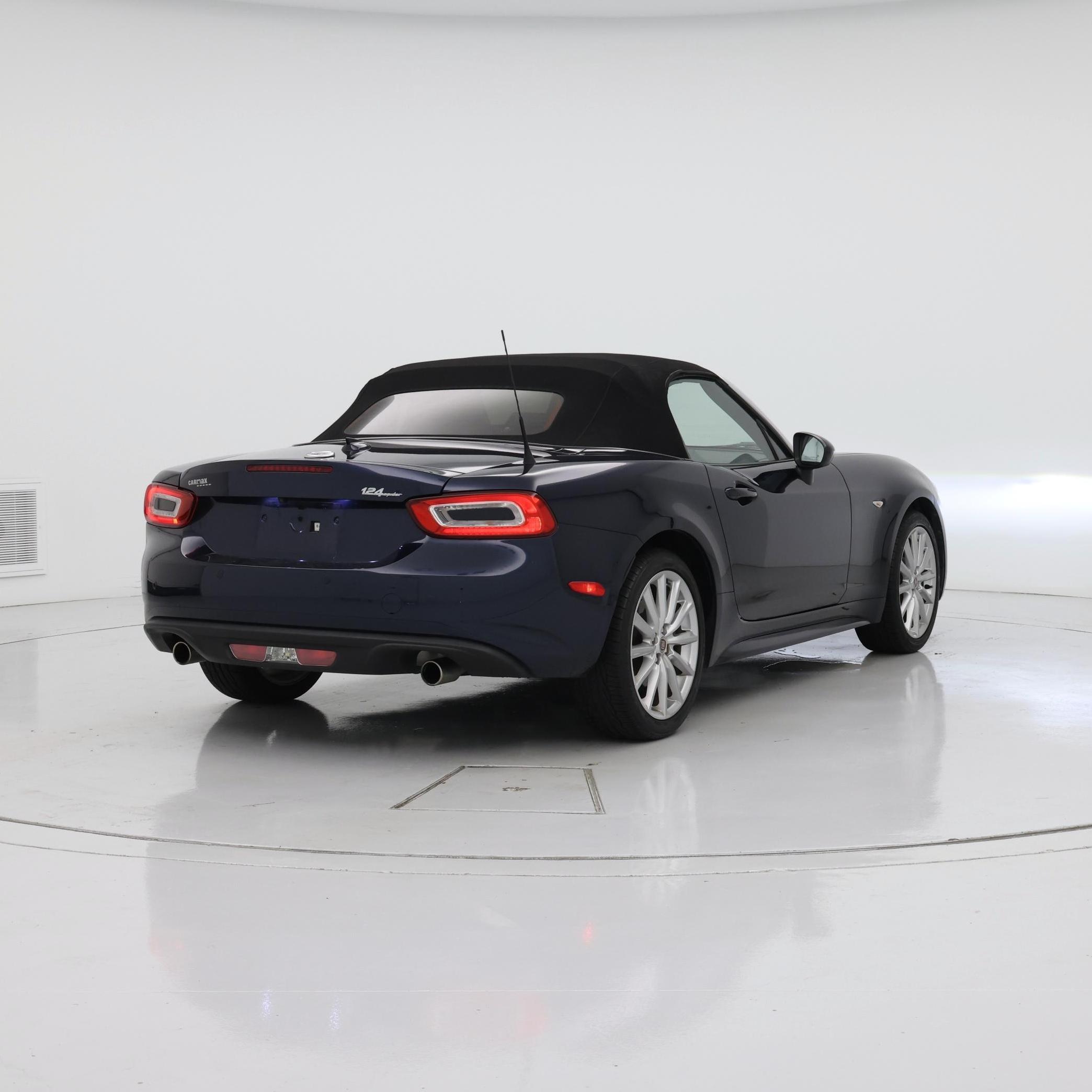 Thumbnail: 2018 Fiat 124 Spider - 8