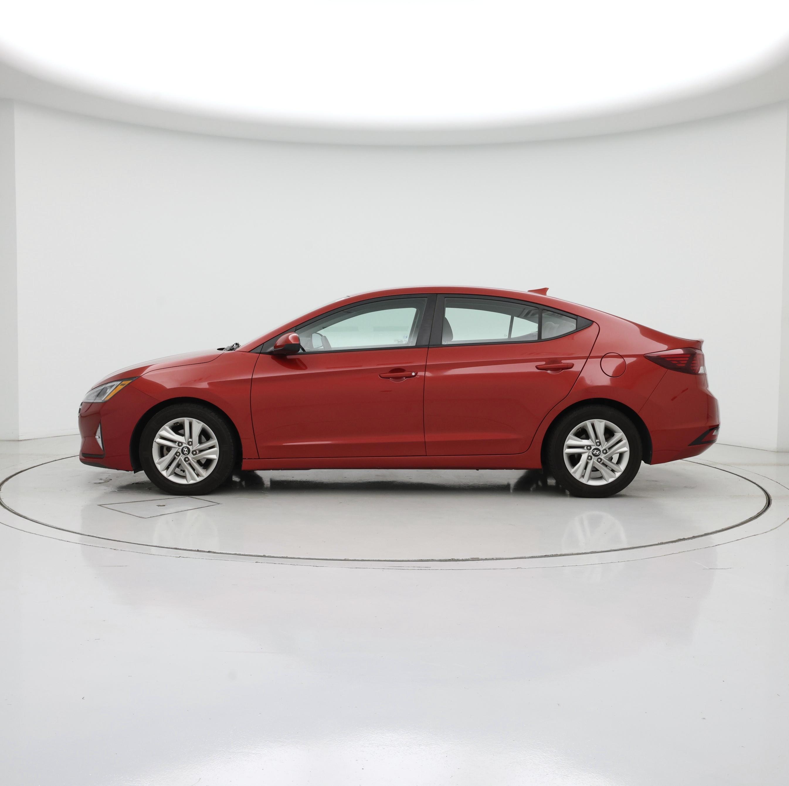 Thumbnail: 2019 Hyundai Elantra - 3