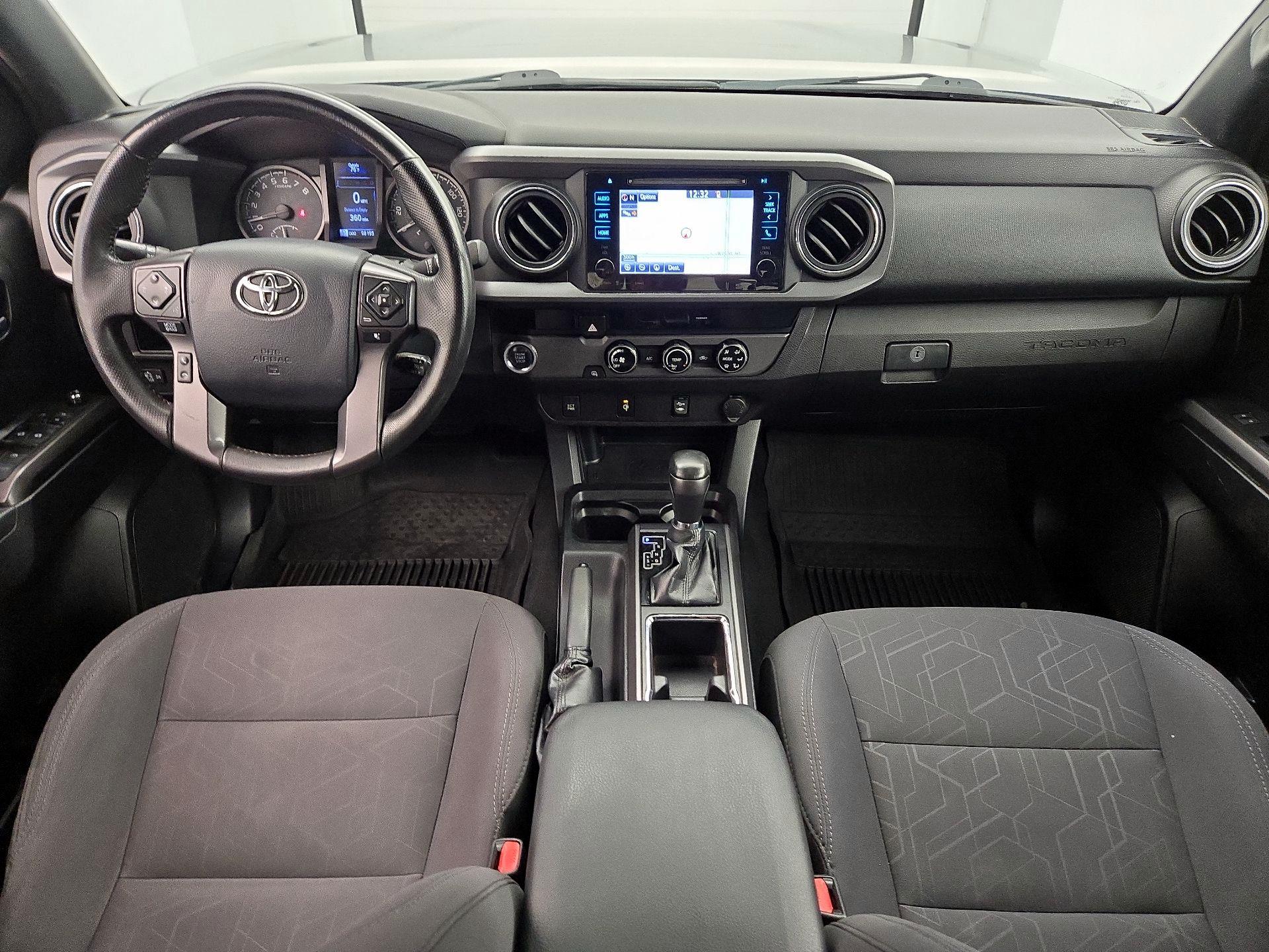 Thumbnail: 2017 Toyota Tacoma - 9