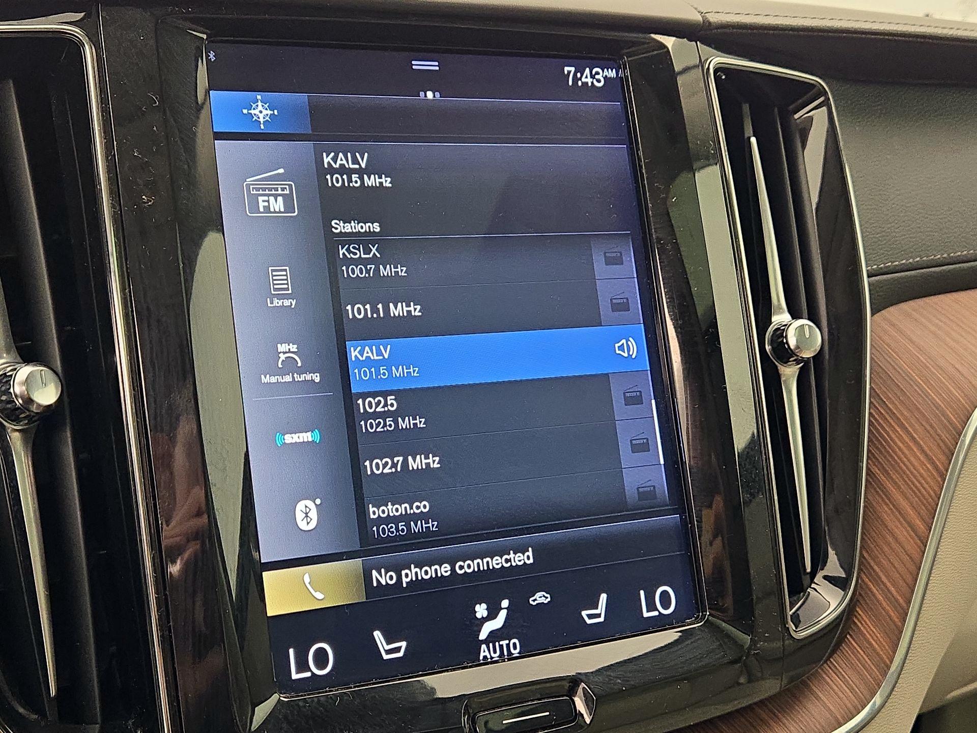 Thumbnail: 2019 Volvo XC60 - 16