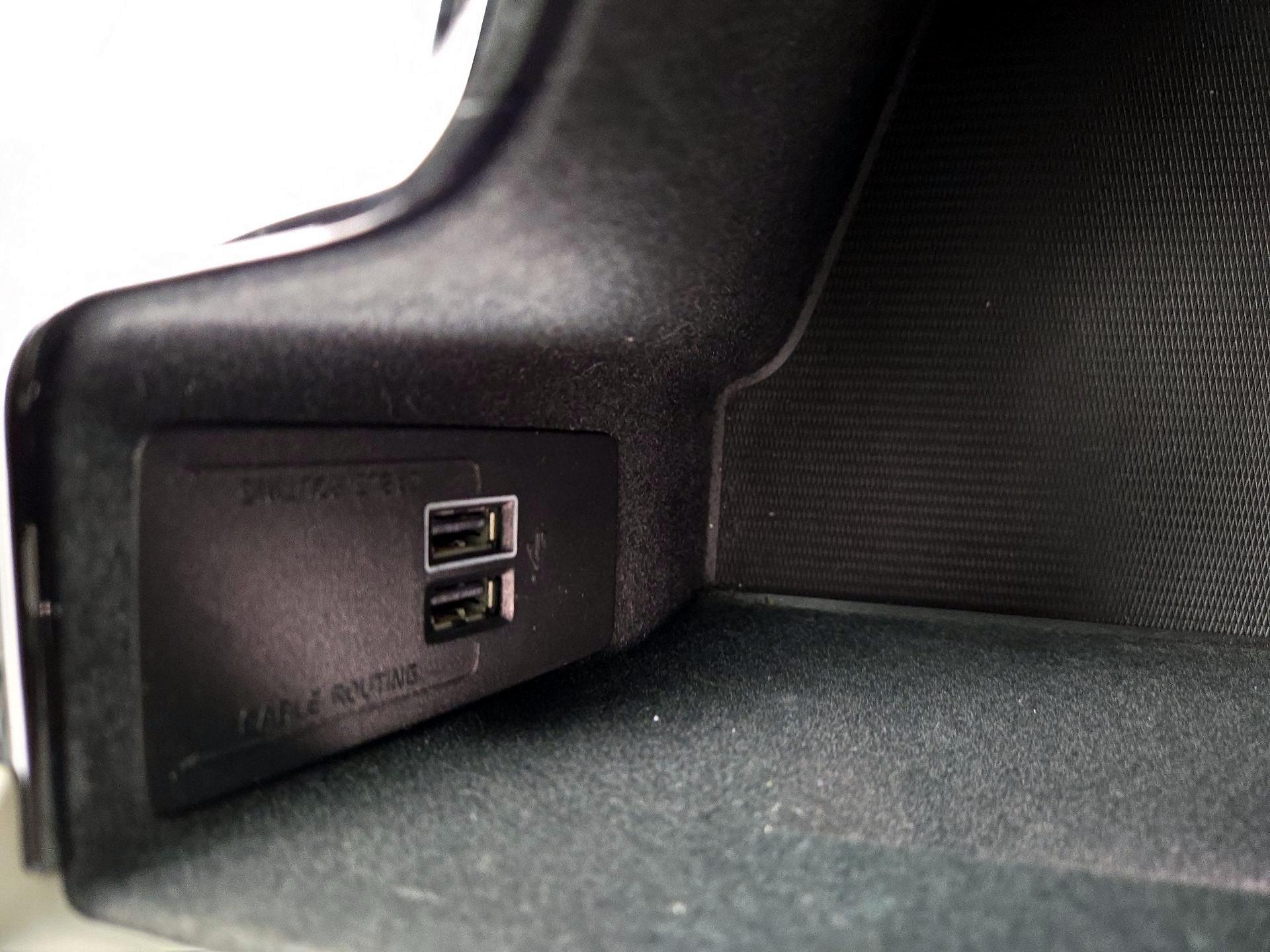 Thumbnail: 2019 Volvo XC60 - 19