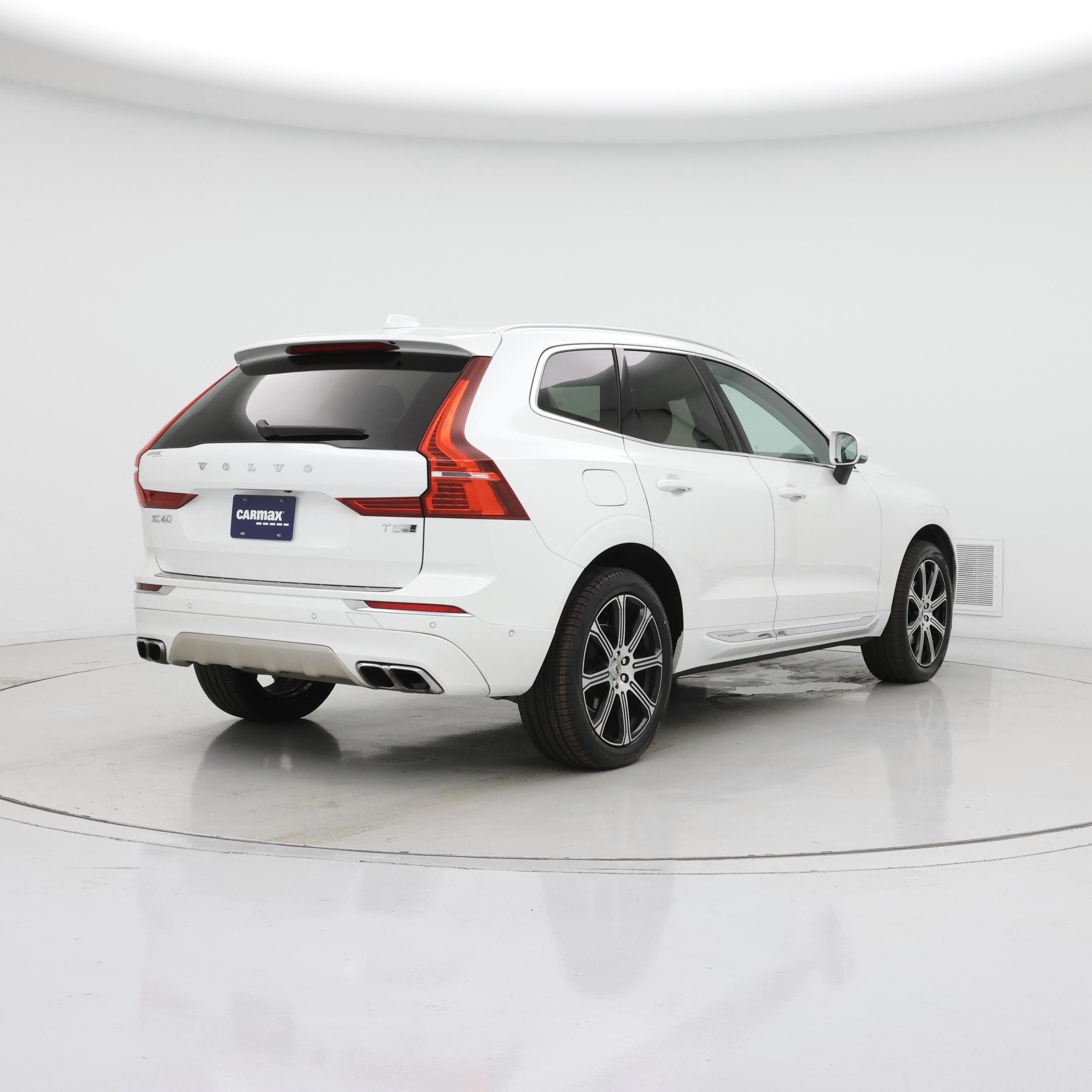 Thumbnail: 2019 Volvo XC60 - 8