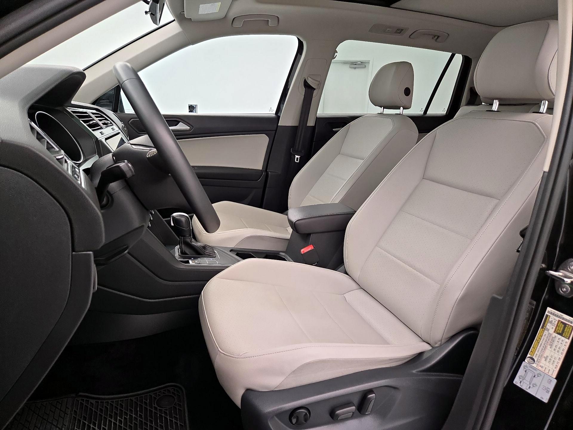 Thumbnail: 2021 Volkswagen Tiguan - 11
