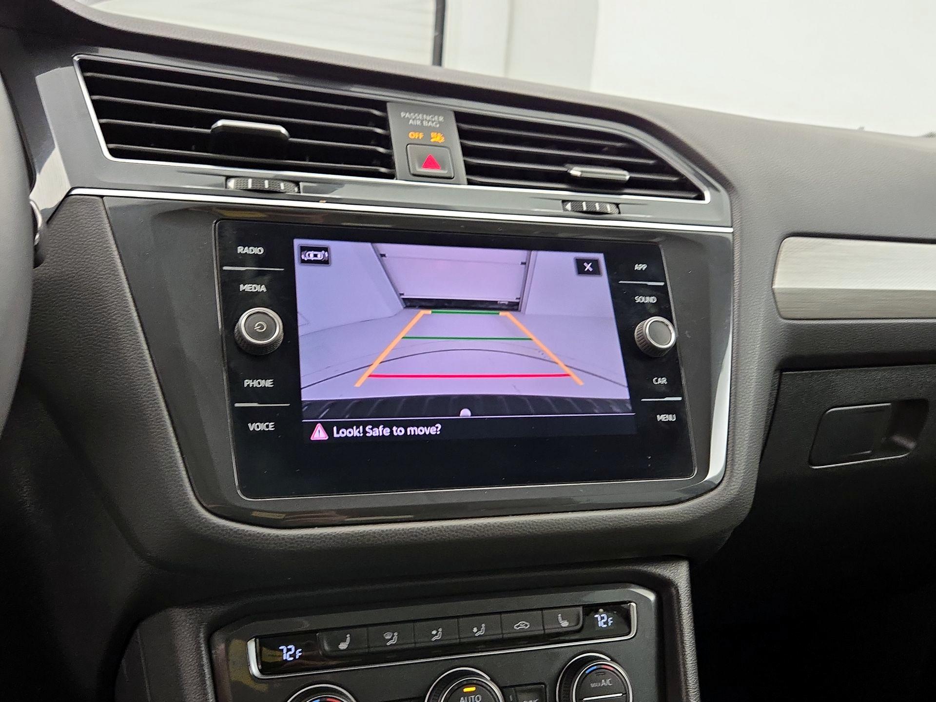Thumbnail: 2021 Volkswagen Tiguan - 14