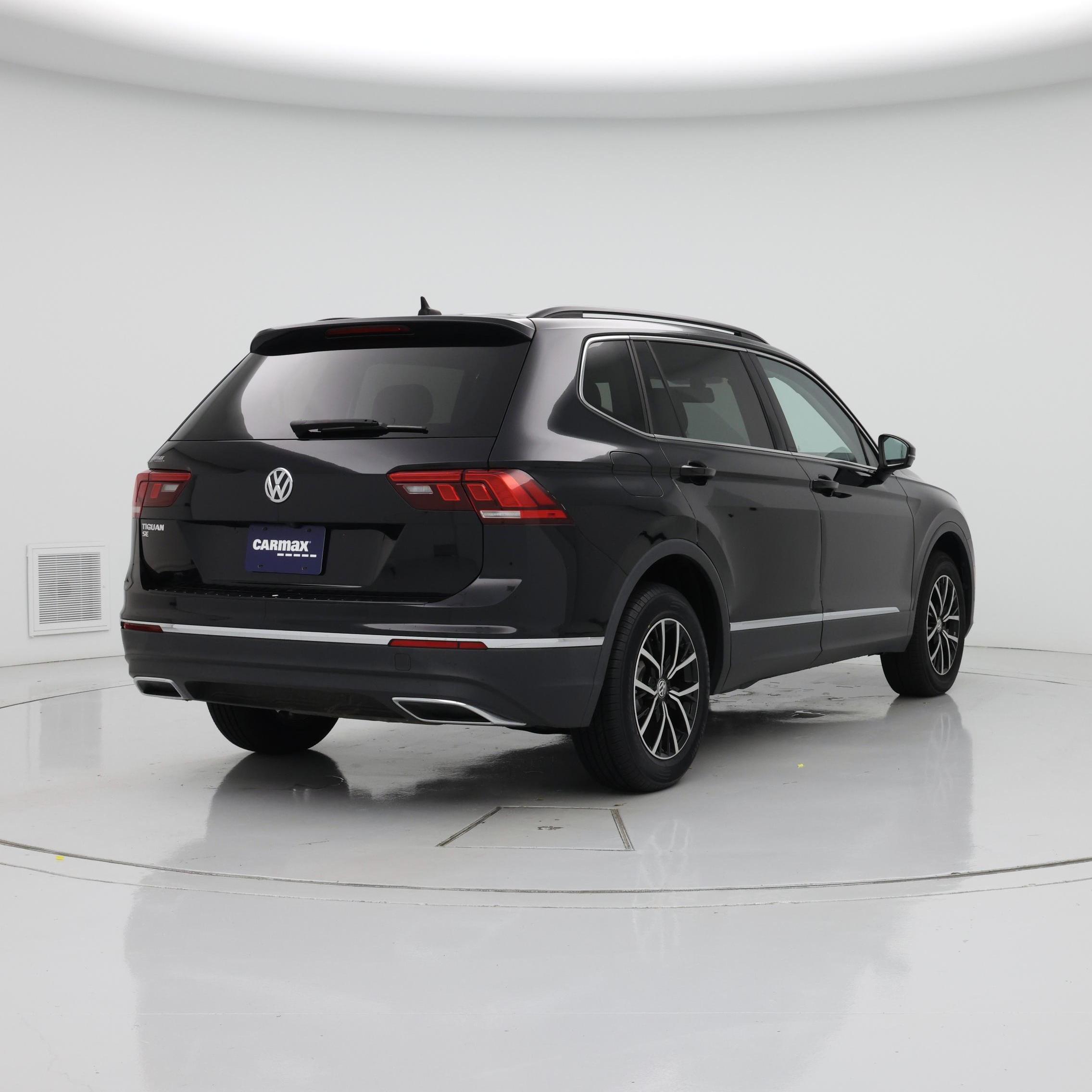 Thumbnail: 2021 Volkswagen Tiguan - 8