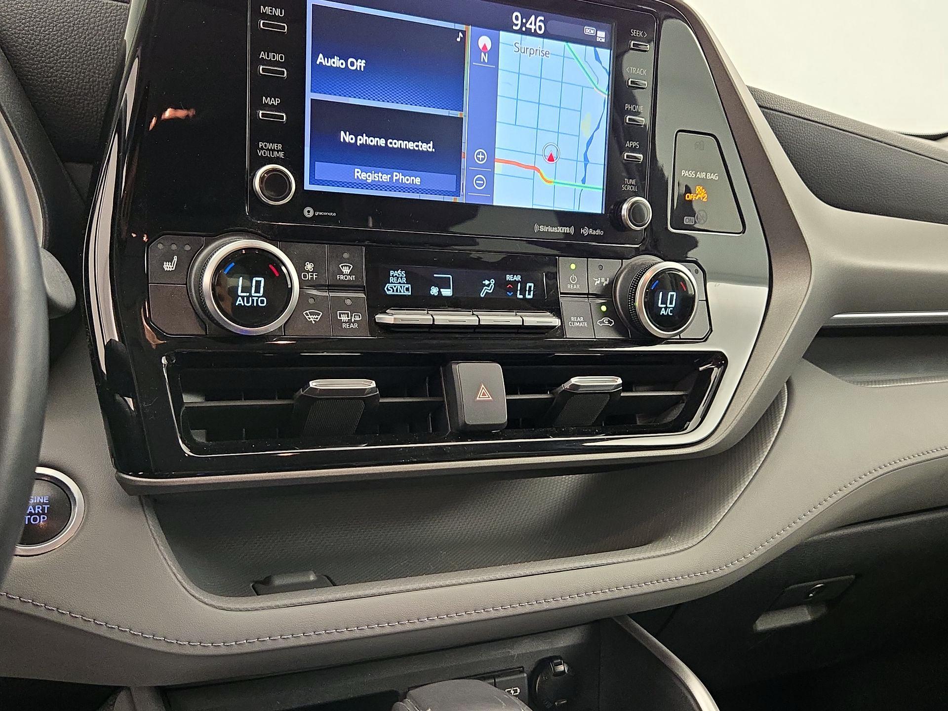 Thumbnail: 2020 Toyota Highlander - 17