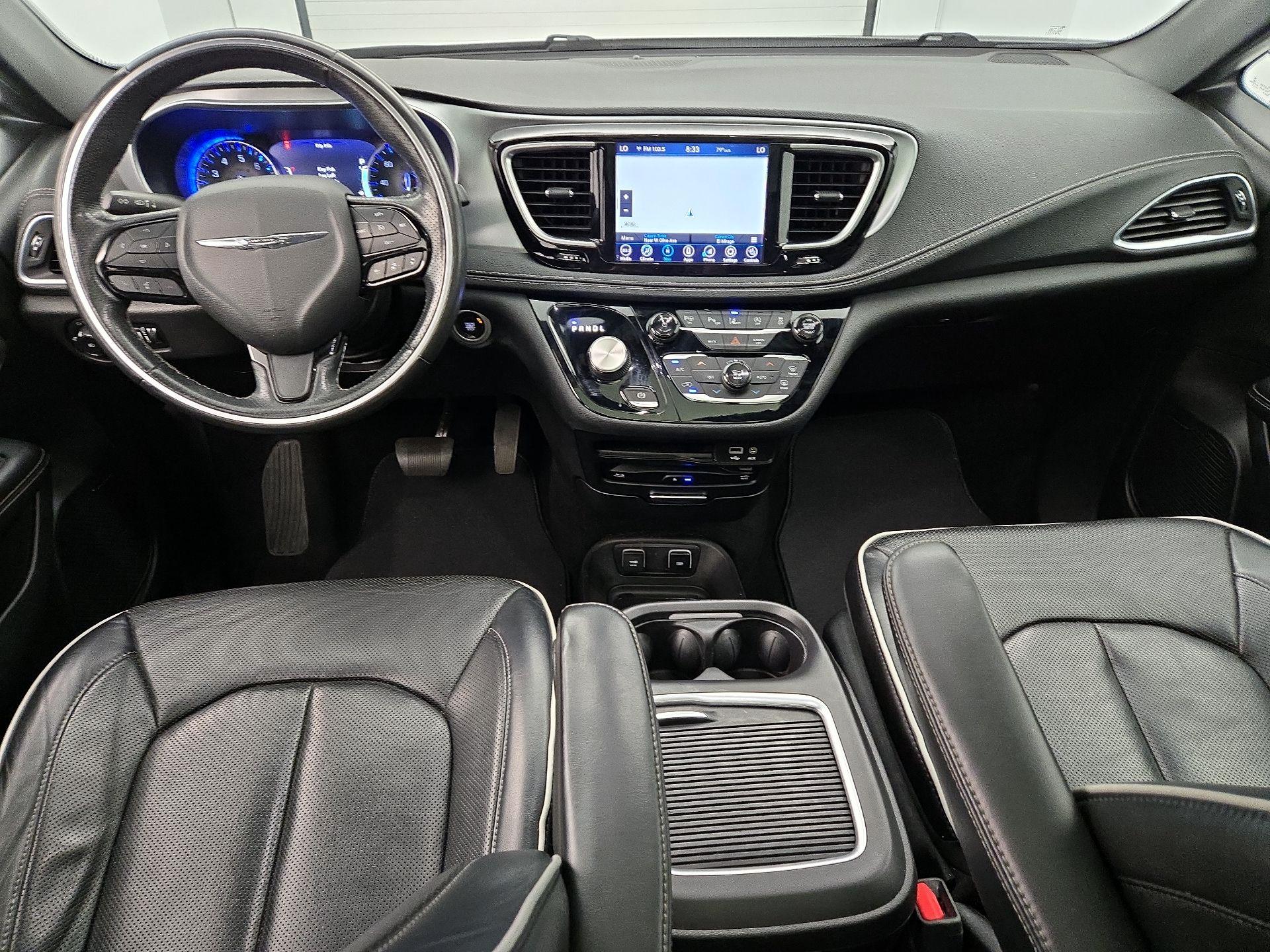 Thumbnail: 2020 Chrysler Pacifica - 9