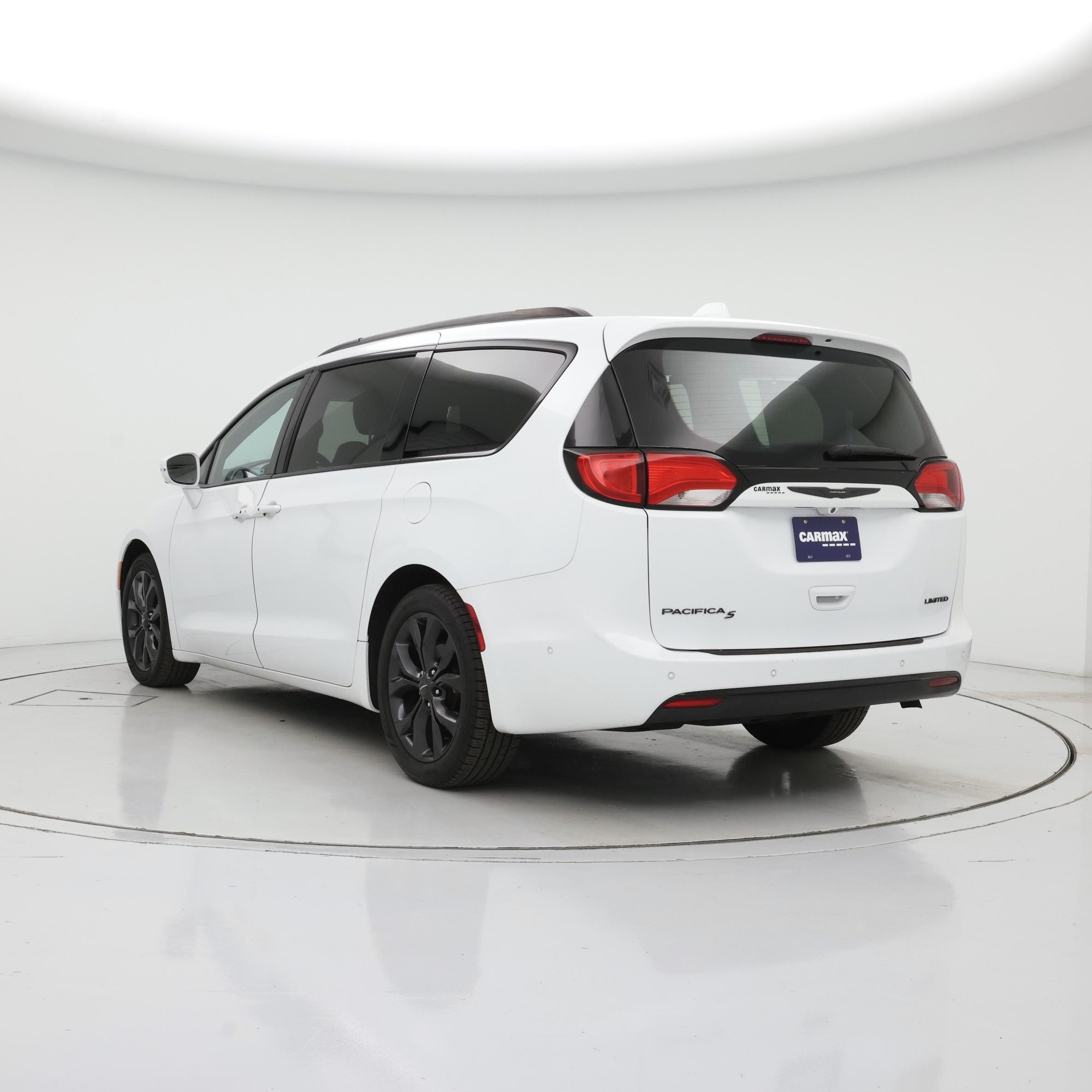 Thumbnail: 2020 Chrysler Pacifica - 2