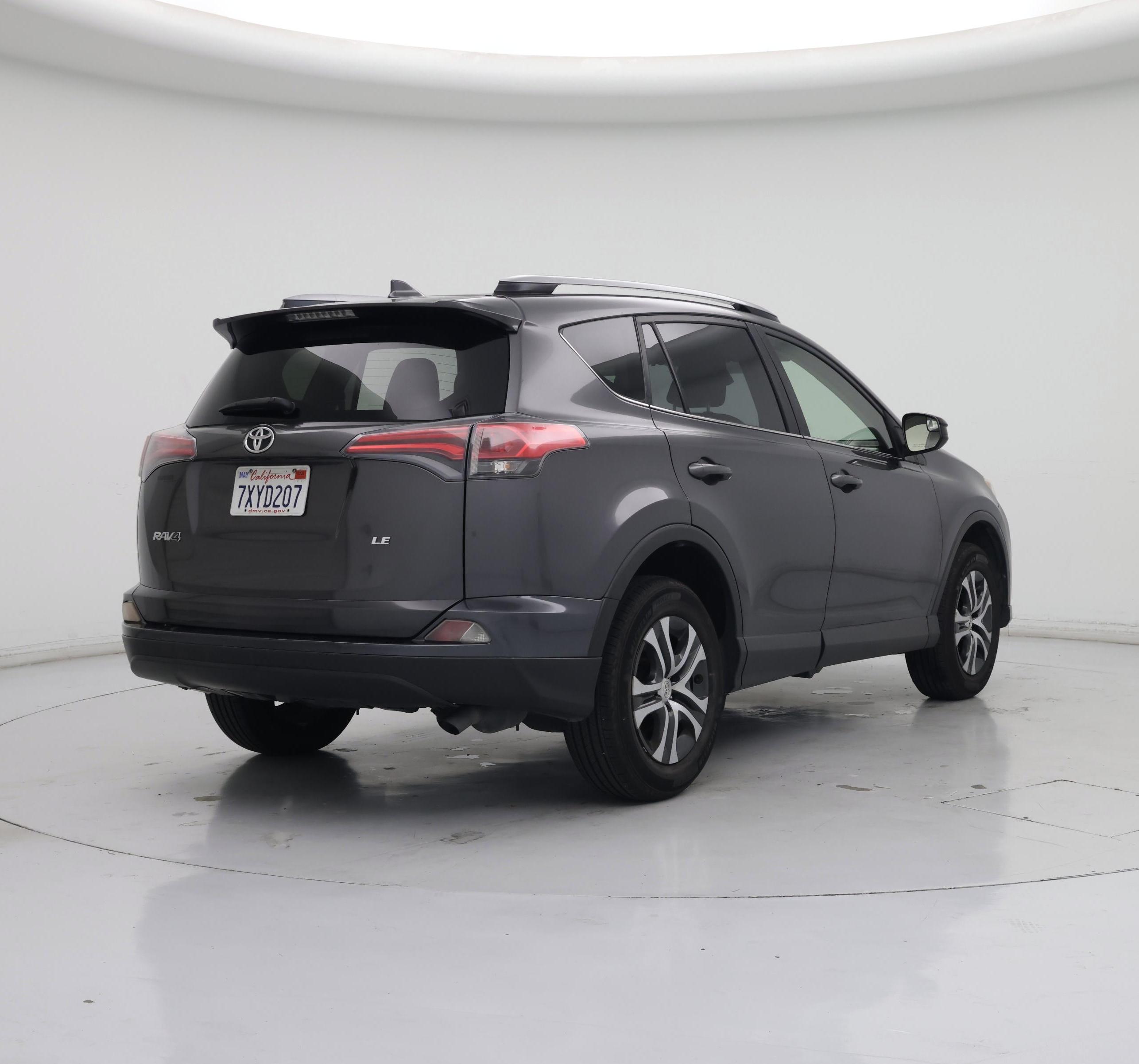 Thumbnail: 2017 Toyota RAV4 - 8
