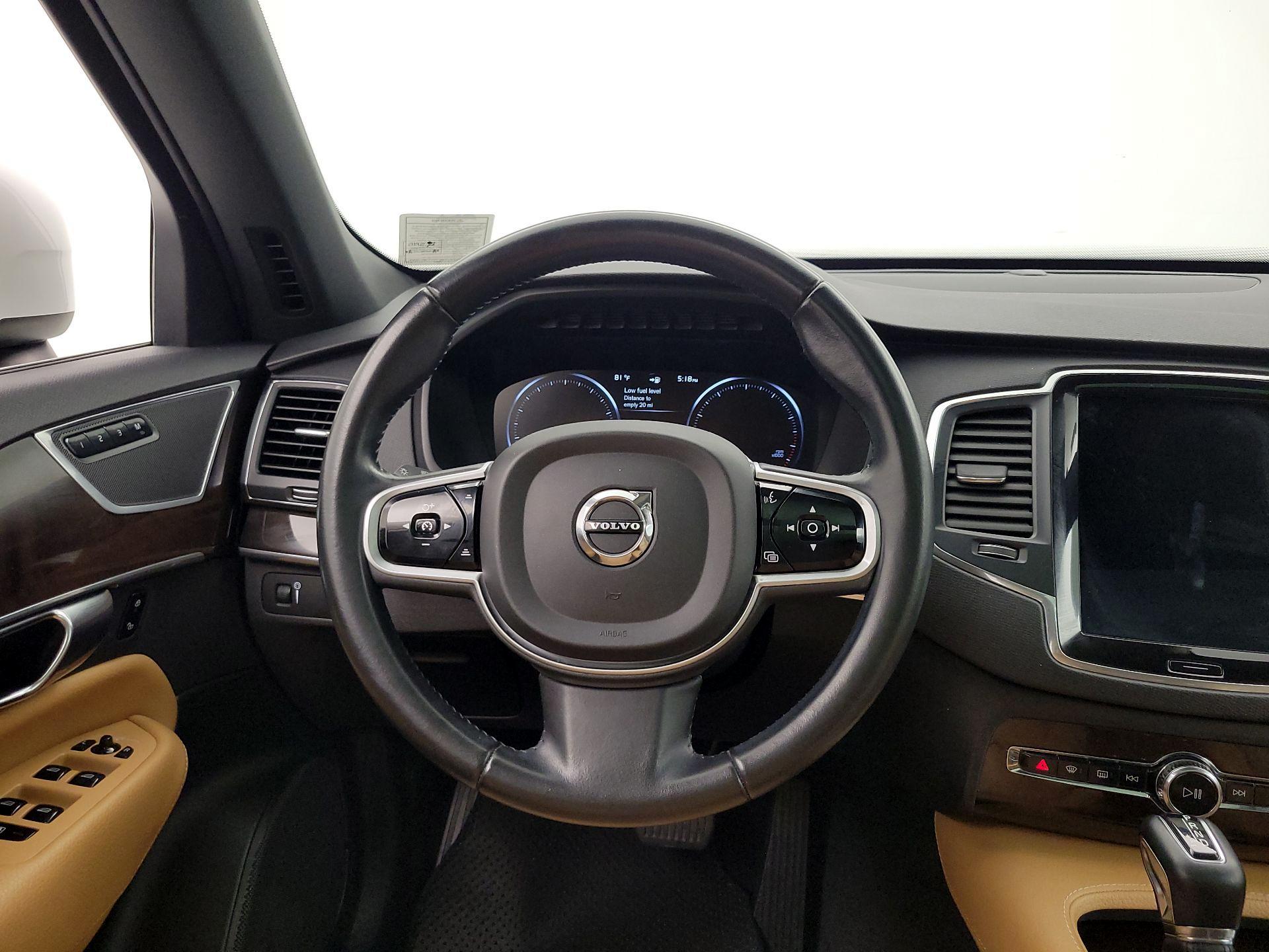 Thumbnail: 2019 Volvo XC90 - 10