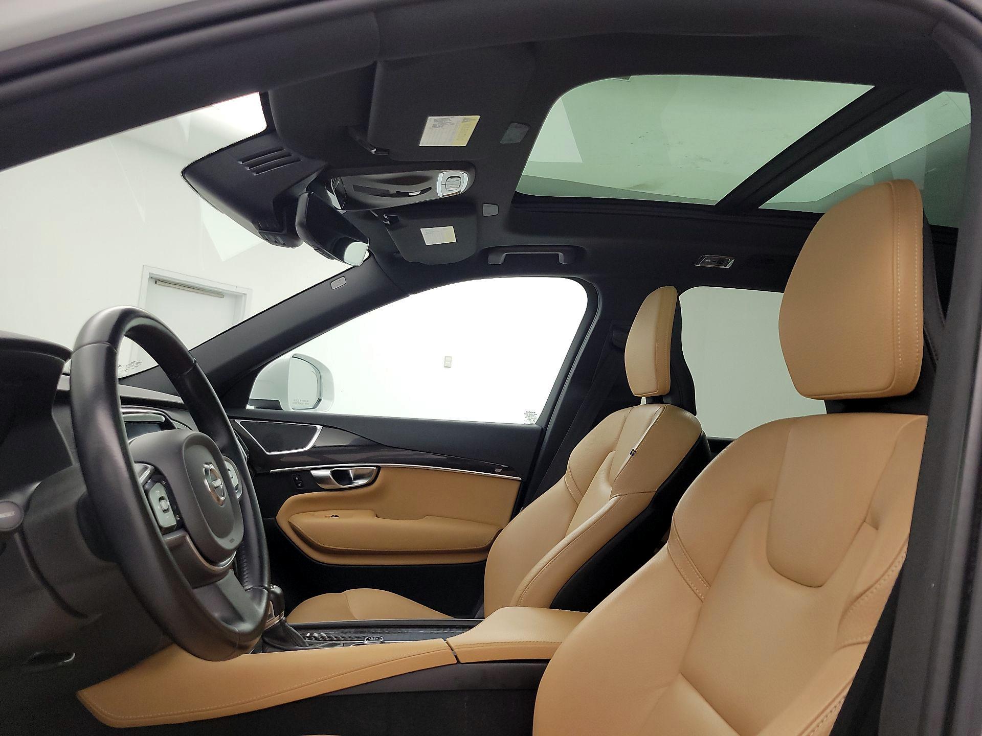 Thumbnail: 2019 Volvo XC90 - 20