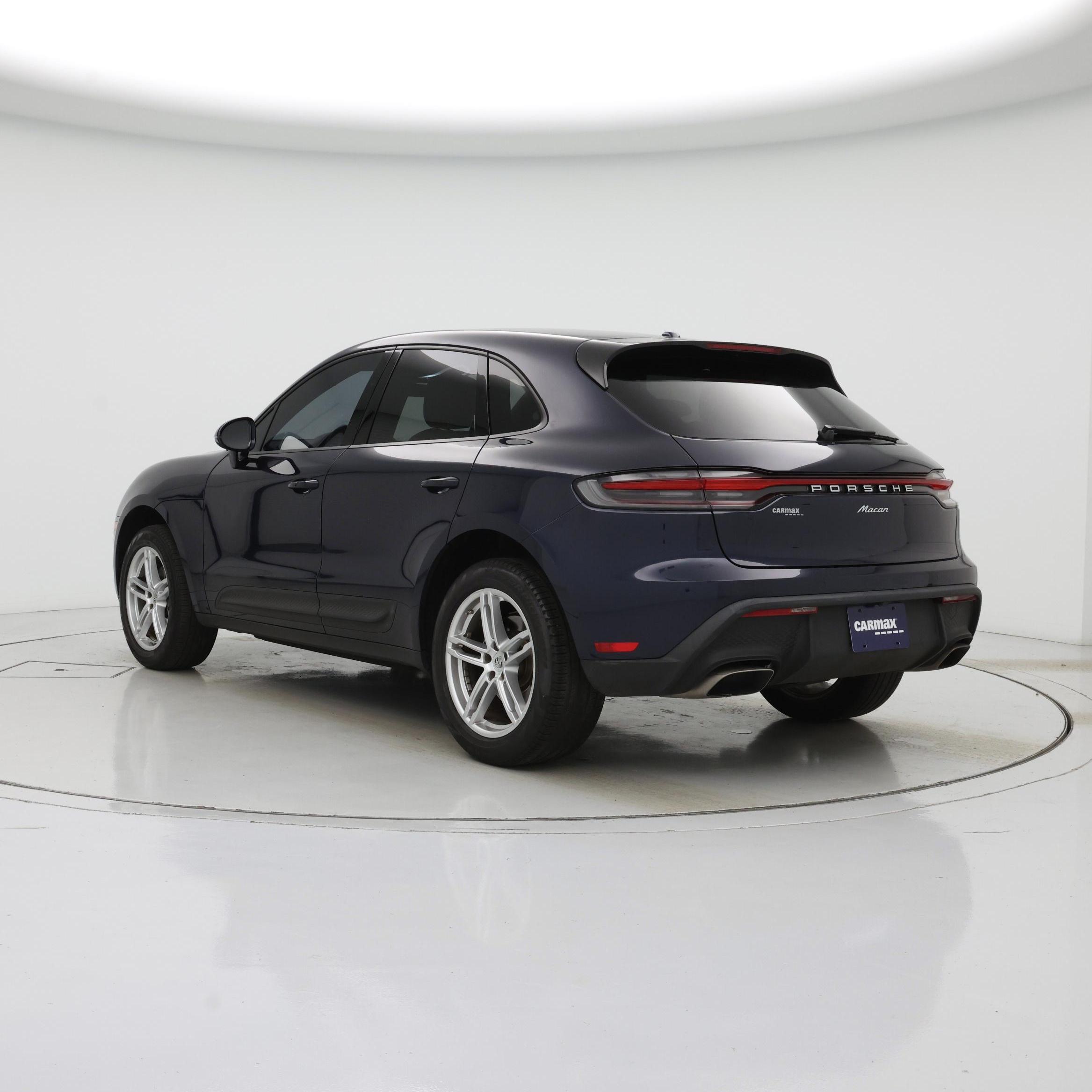 Thumbnail: 2022 Porsche Macan - 2