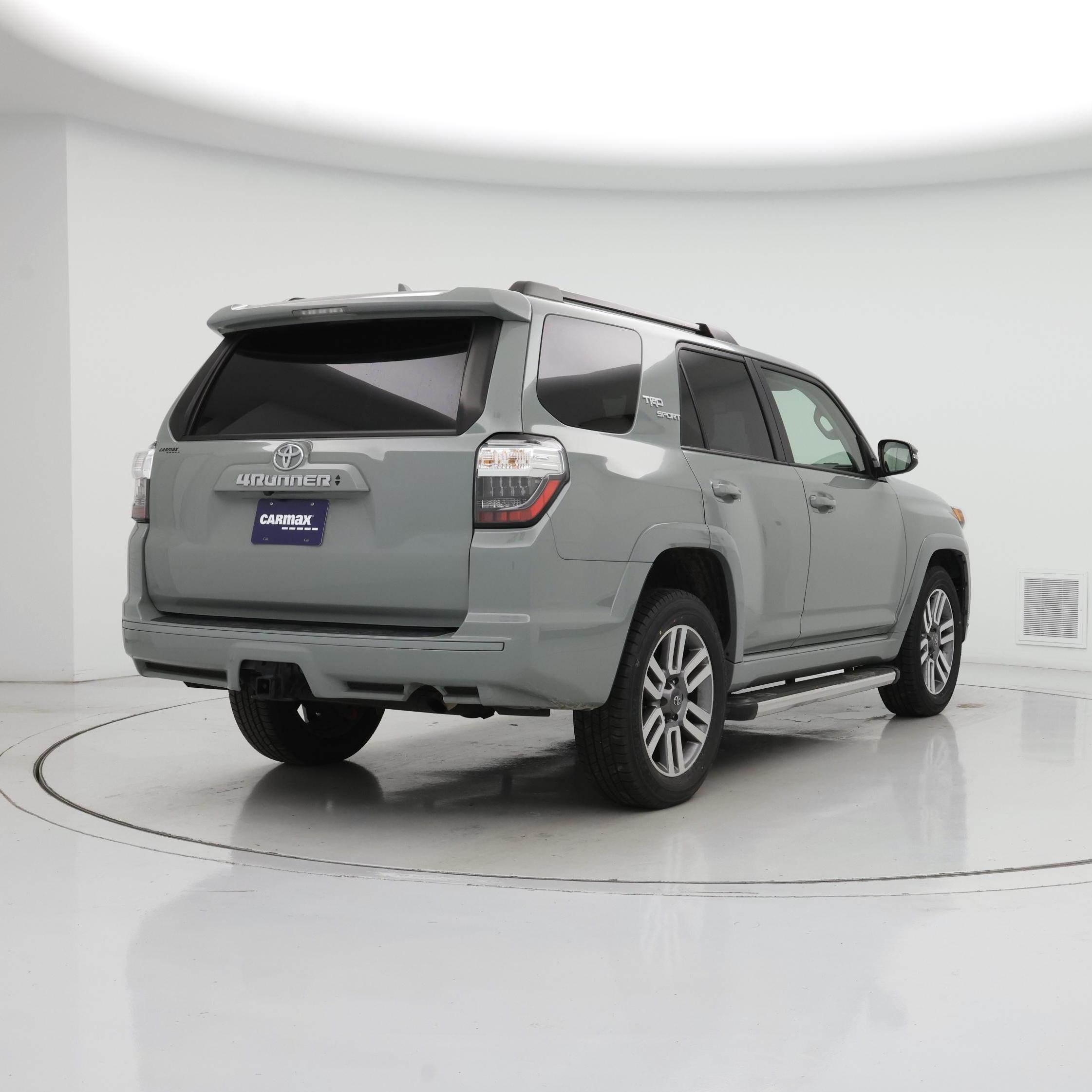 Thumbnail: 2022 Toyota 4Runner - 8