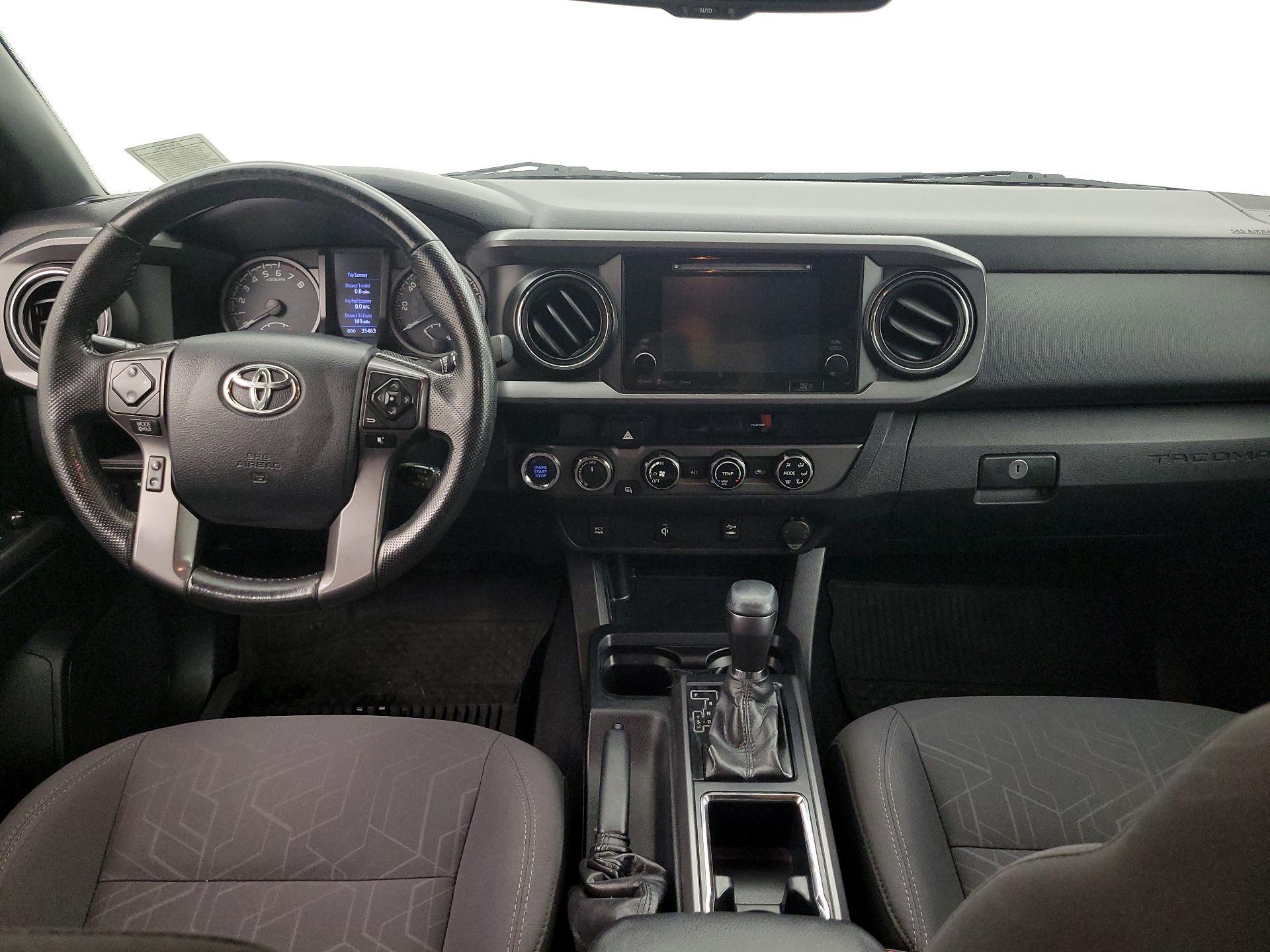 Thumbnail: 2016 Toyota Tacoma - 9