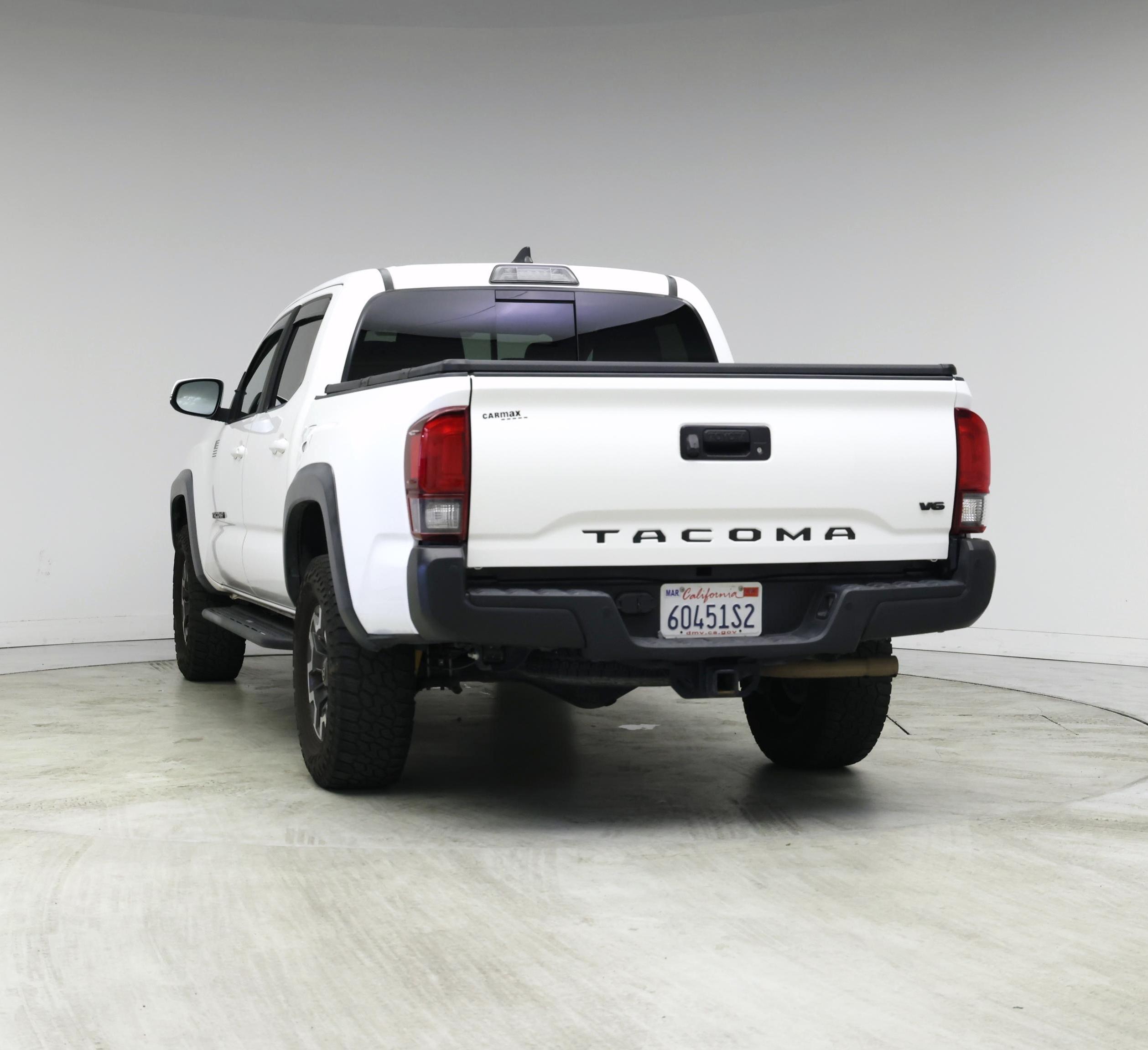 Thumbnail: 2019 Toyota Tacoma - 6