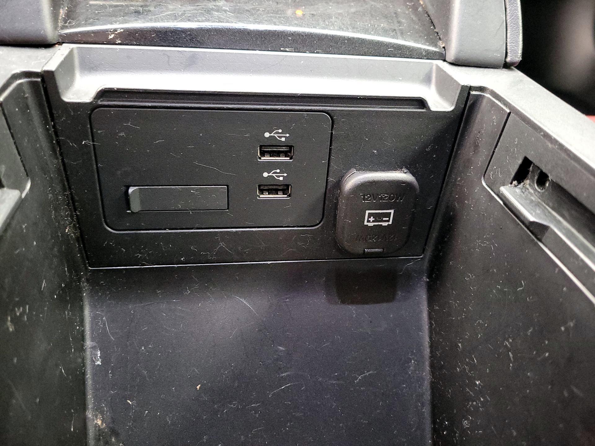 Thumbnail: 2022 Mazda Mazda3 - 18