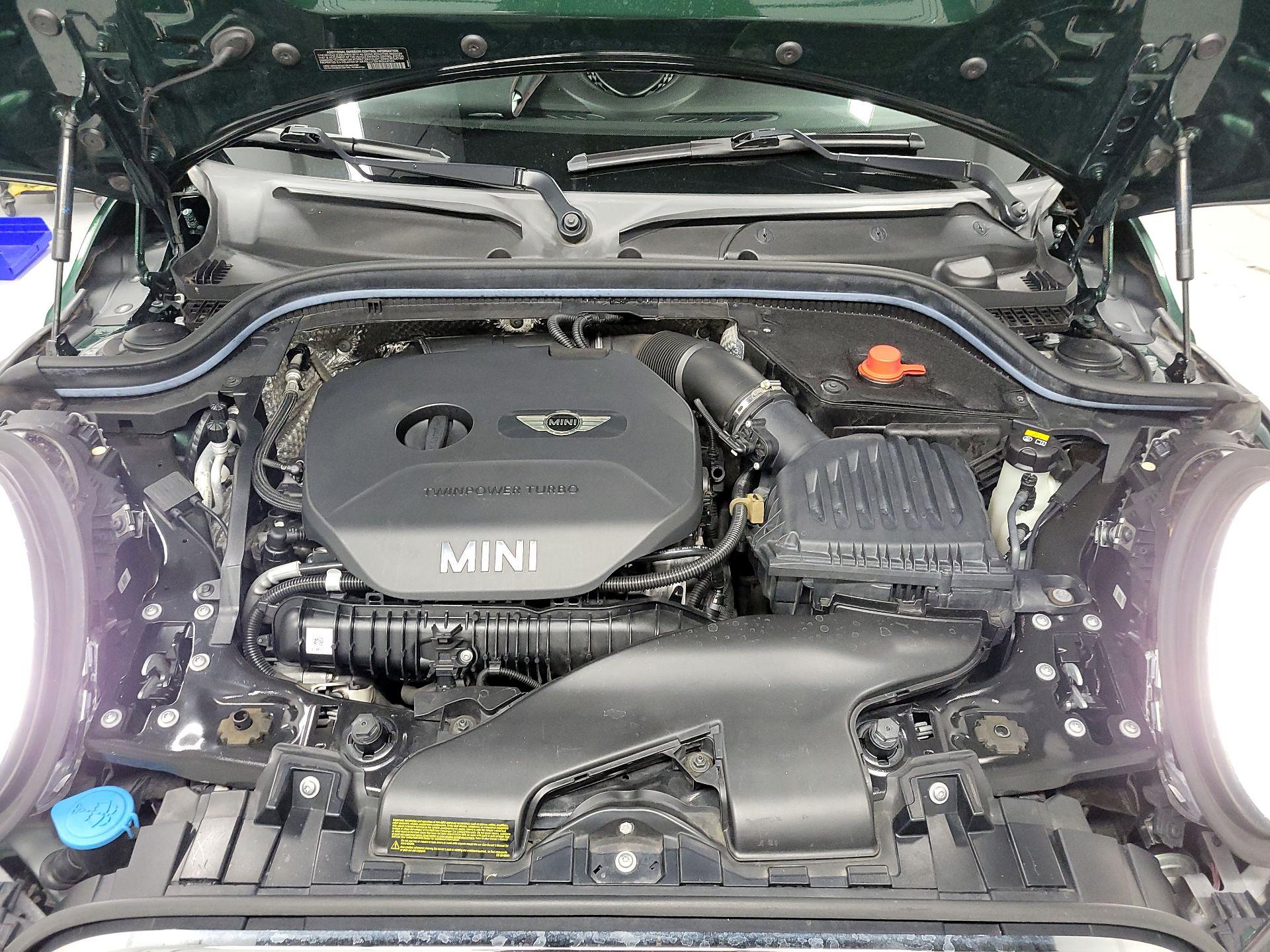 Thumbnail: 2015 MINI Cooper Hardtop - 19
