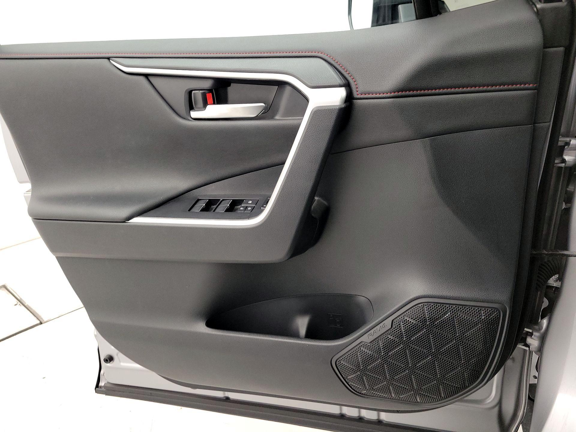 Thumbnail: 2024 Toyota RAV4 - 12