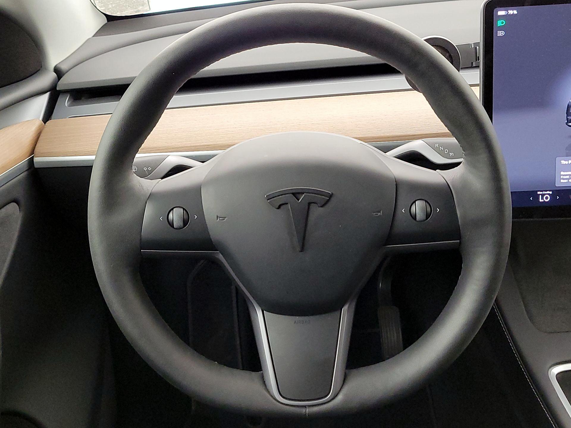 Thumbnail: 2024 Tesla Model Y - 10