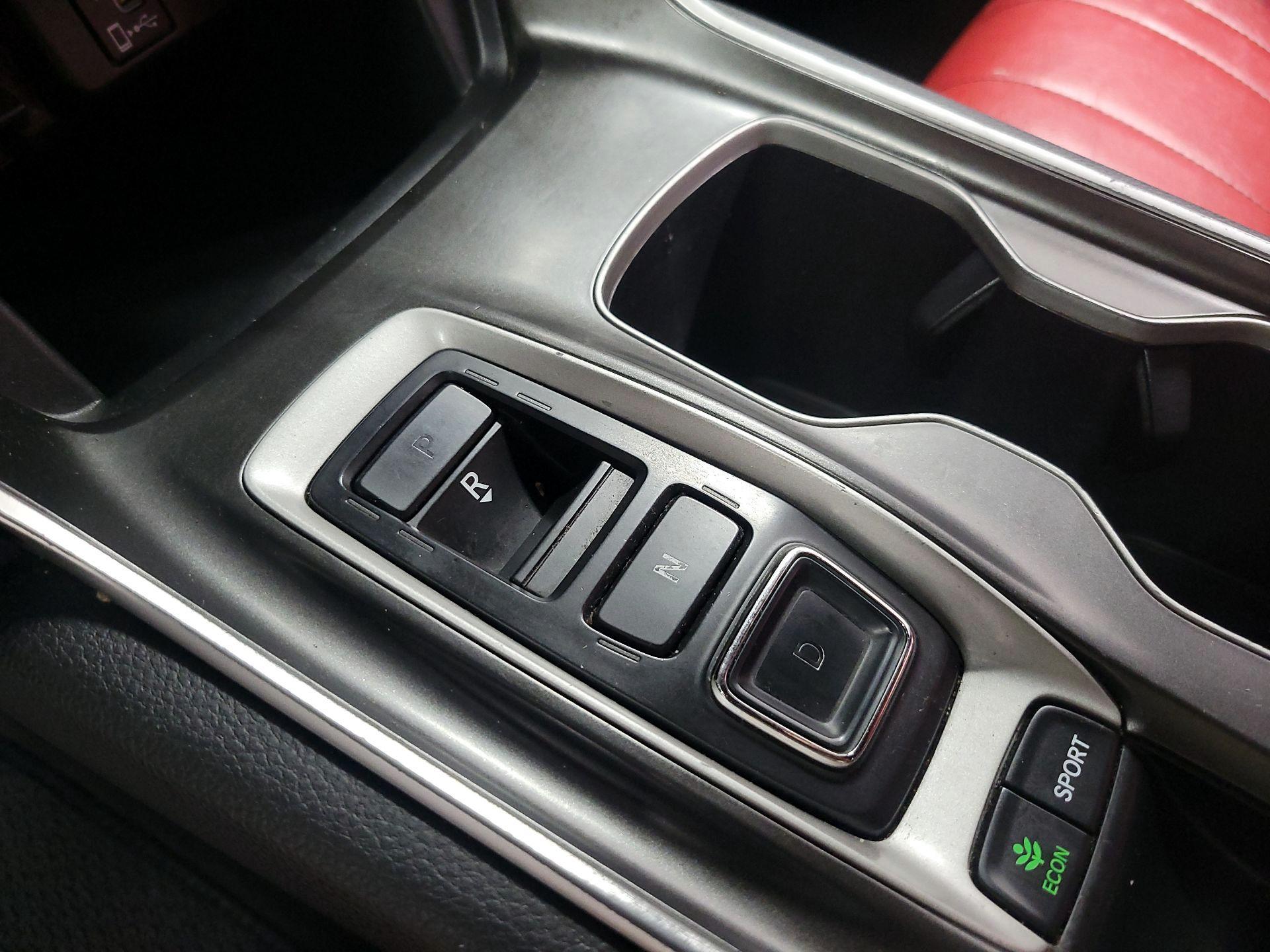 Thumbnail: 2019 Honda Accord - 17