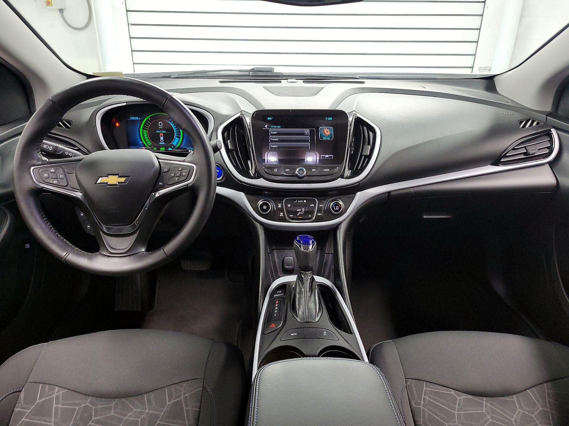 Thumbnail: 2017 Chevrolet Volt - 9