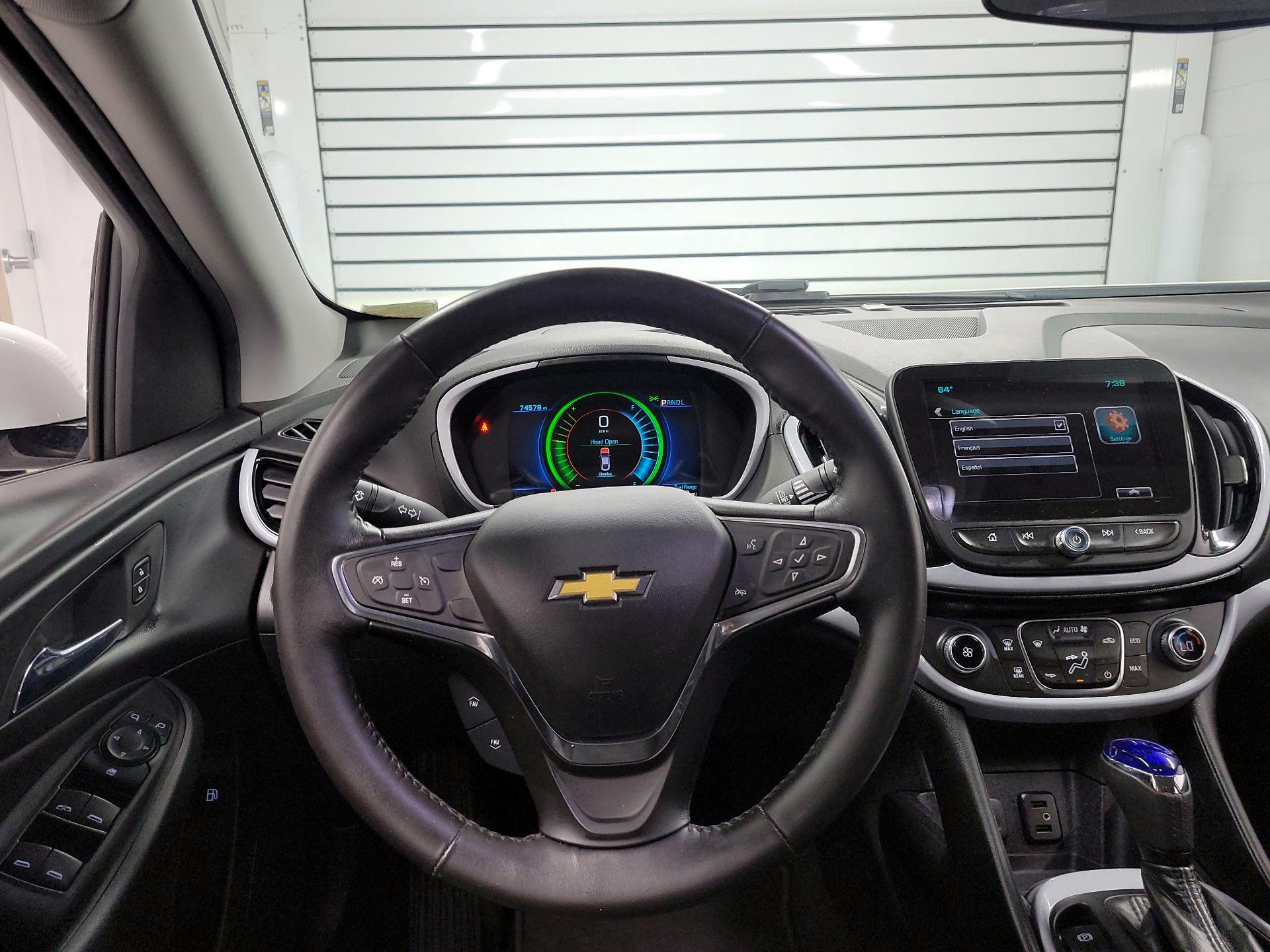 Thumbnail: 2017 Chevrolet Volt - 10