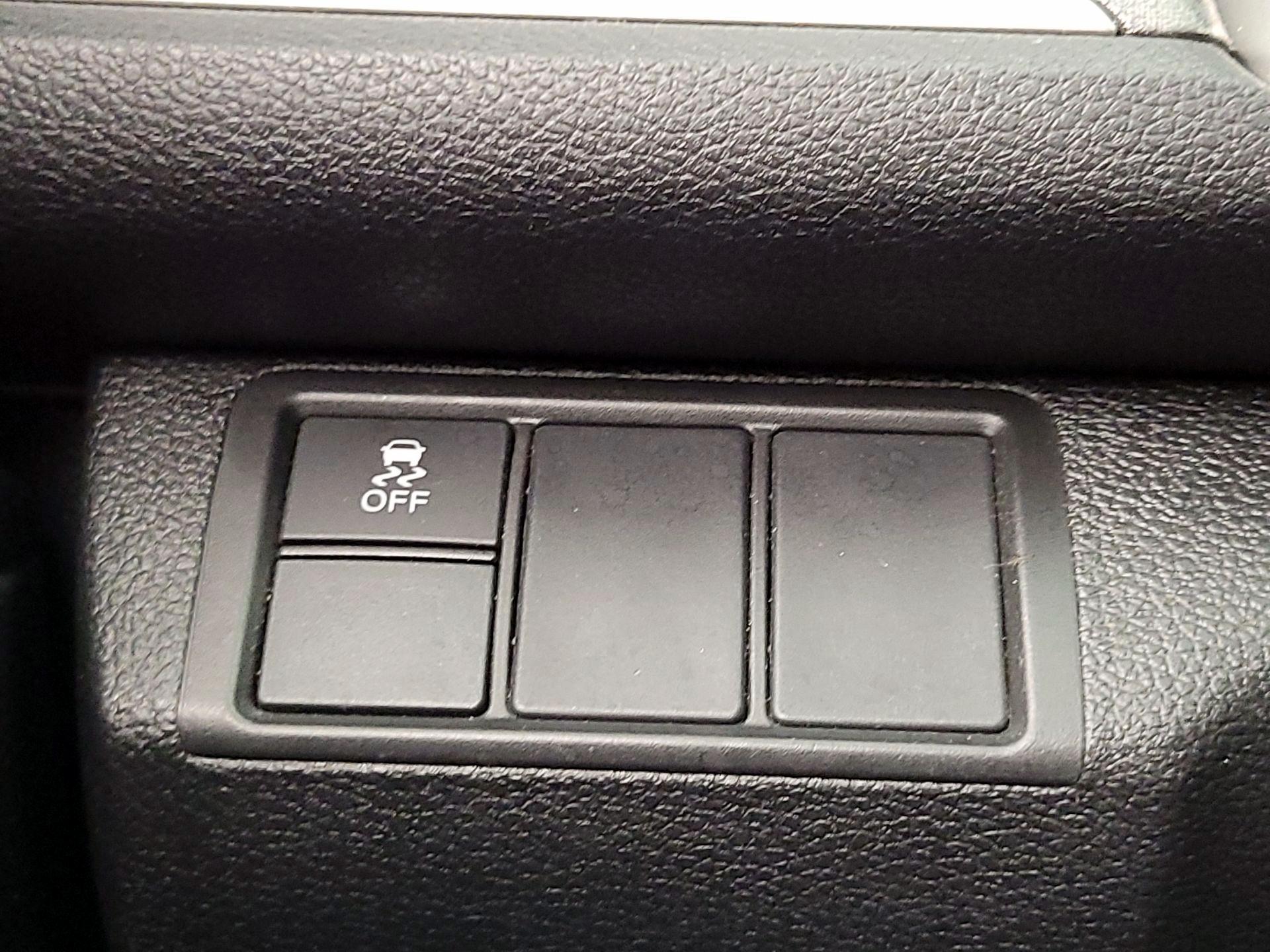 Thumbnail: 2016 Honda Civic - 13