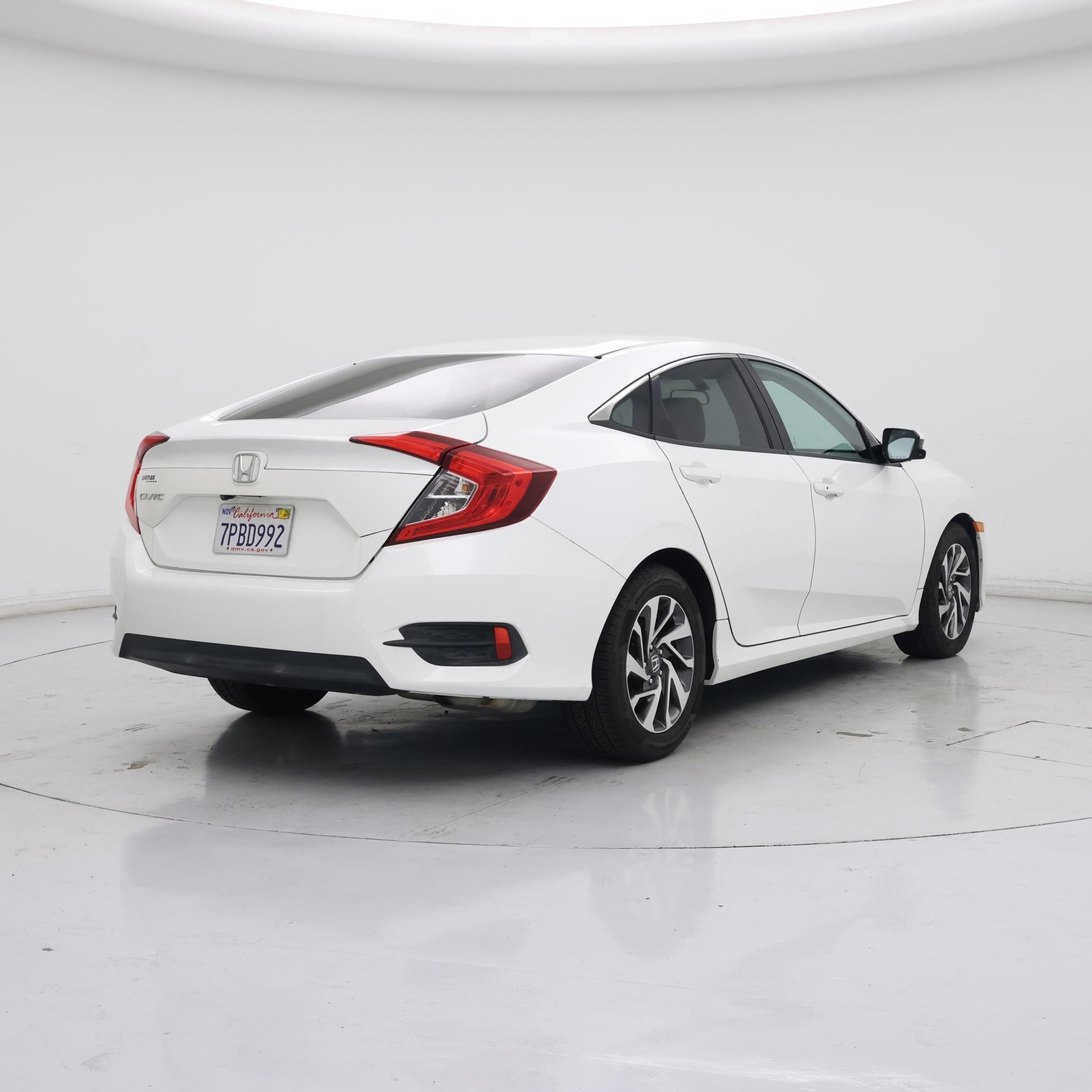 Thumbnail: 2016 Honda Civic - 8