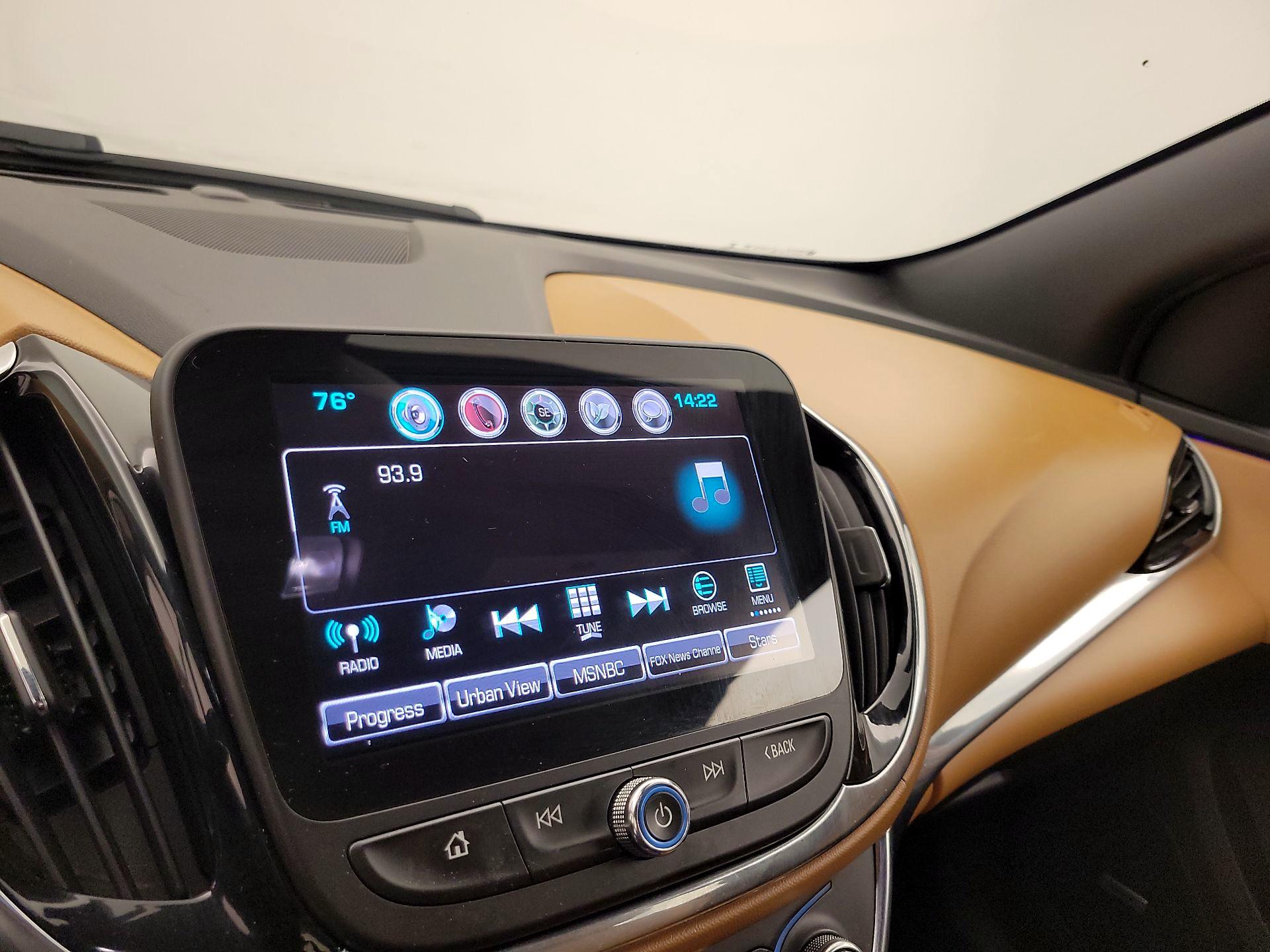 Thumbnail: 2016 Chevrolet Volt - 15