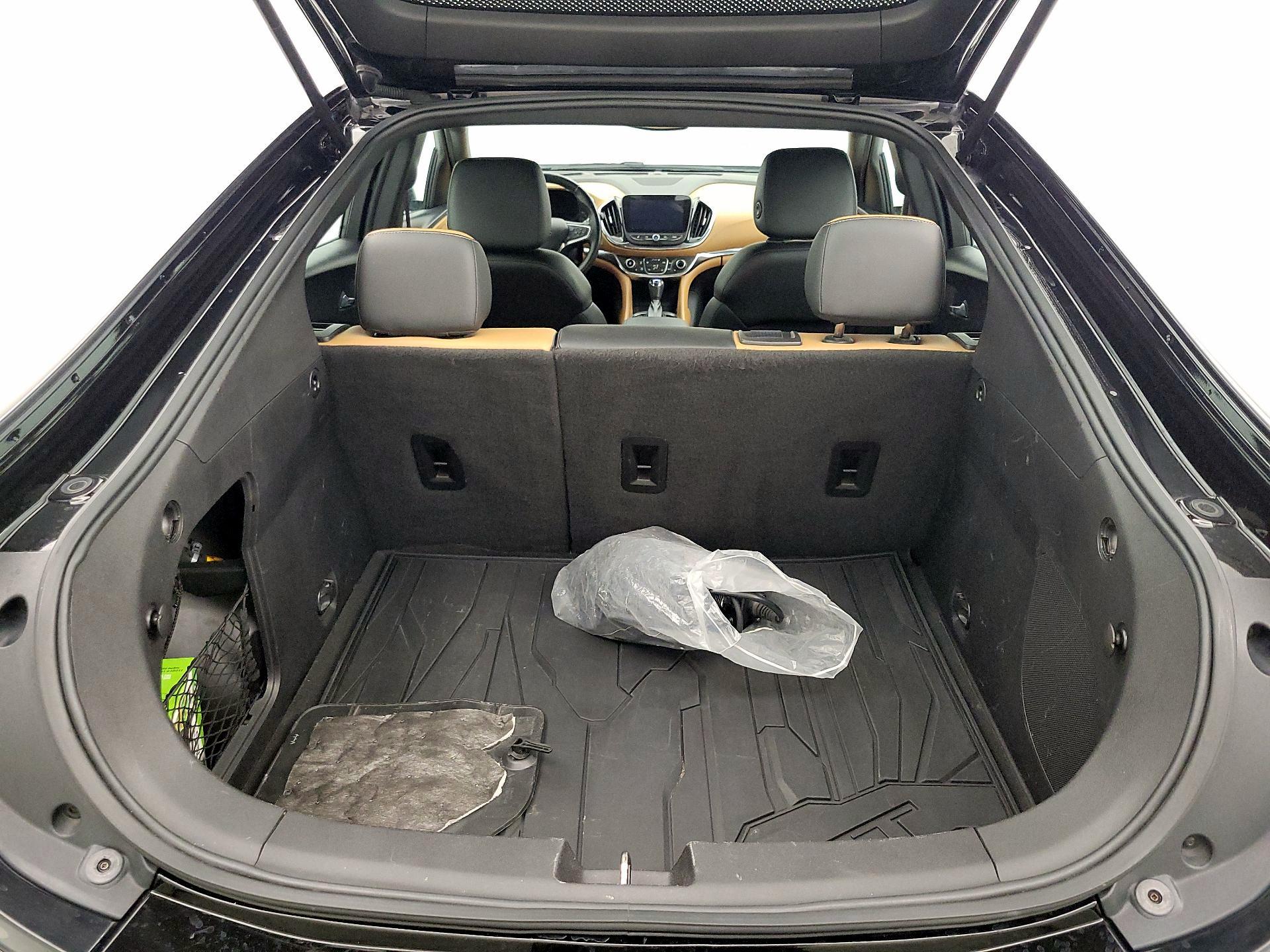 Thumbnail: 2016 Chevrolet Volt - 20