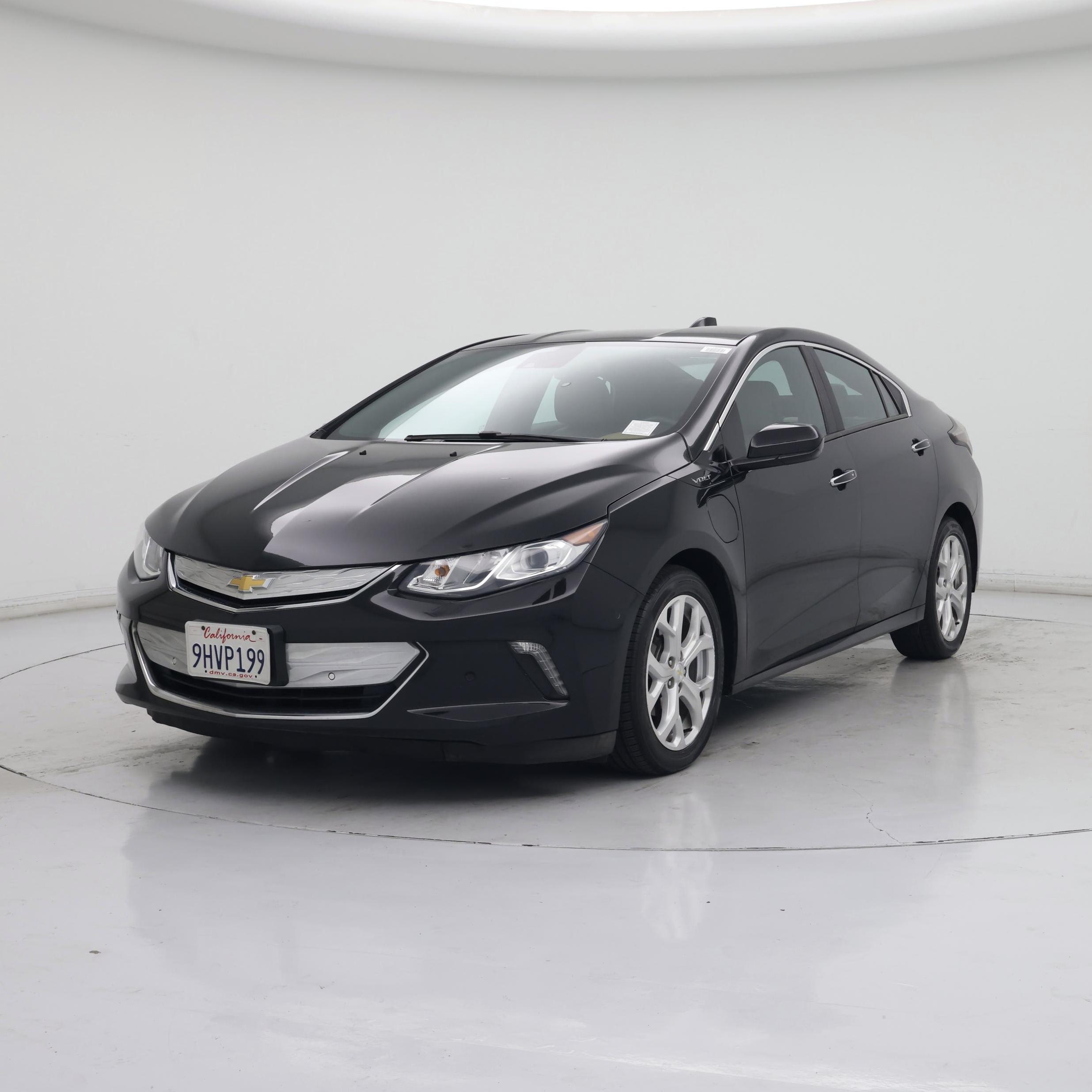 Thumbnail: 2016 Chevrolet Volt - 4