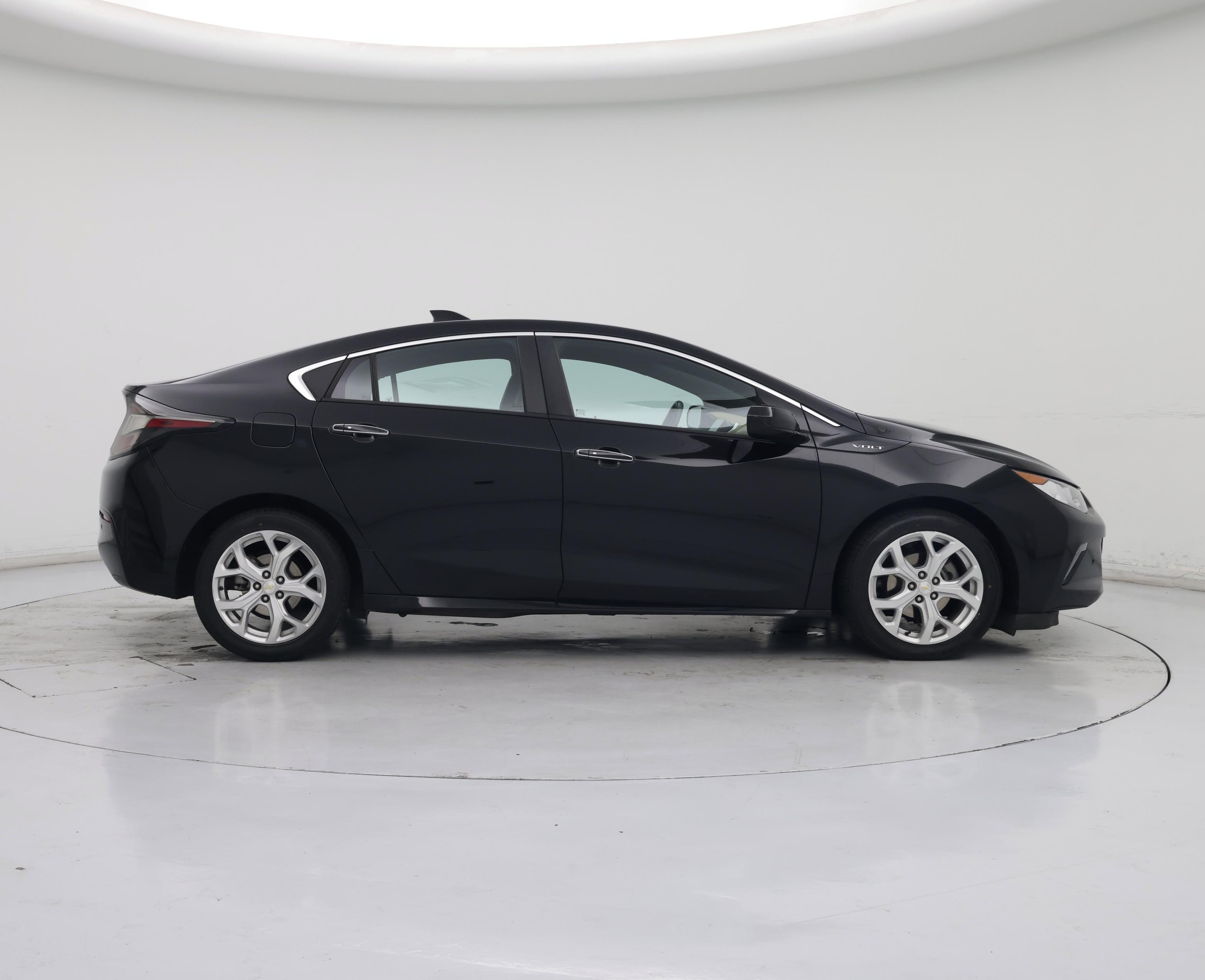 Thumbnail: 2016 Chevrolet Volt - 7