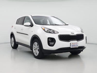 White 2017 Kia Sportage LX