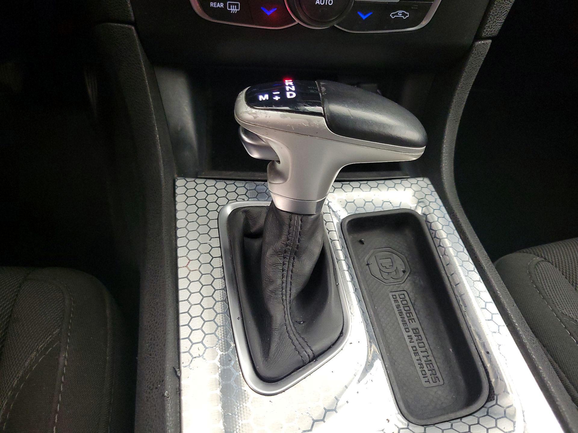 Thumbnail: 2016 Dodge Charger - 16