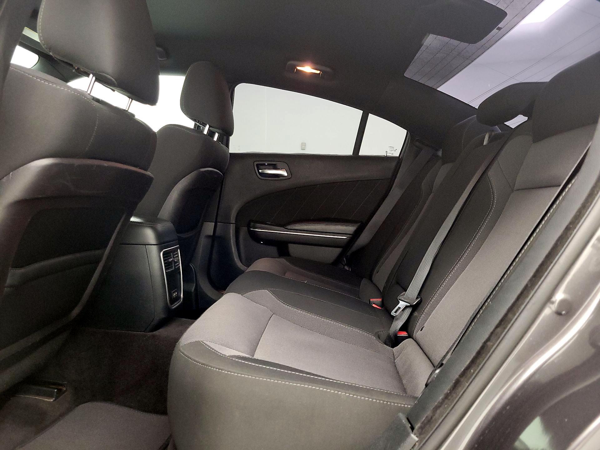 Thumbnail: 2016 Dodge Charger - 18