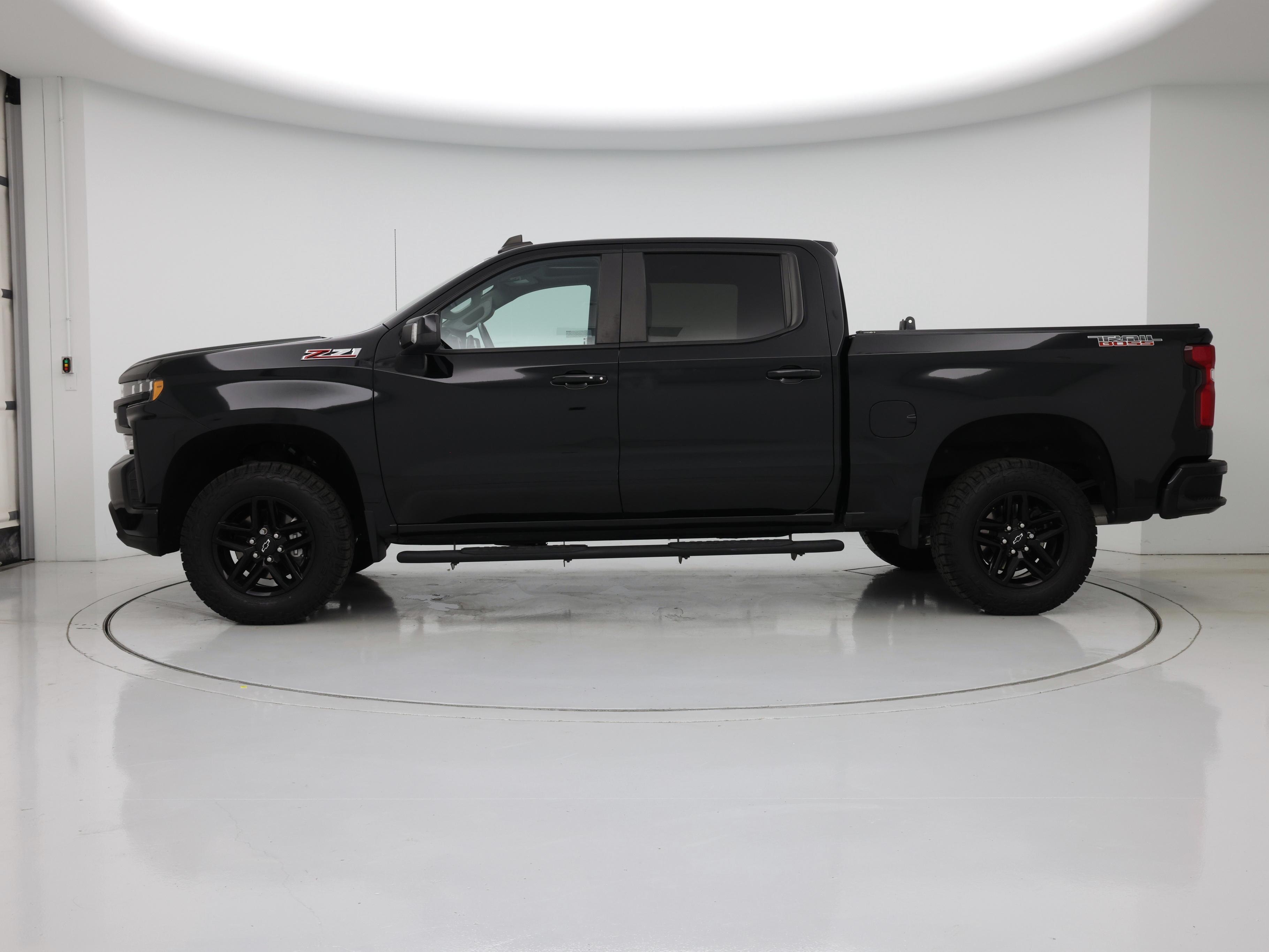Thumbnail: 2021 Chevrolet Silverado 1500 - 3