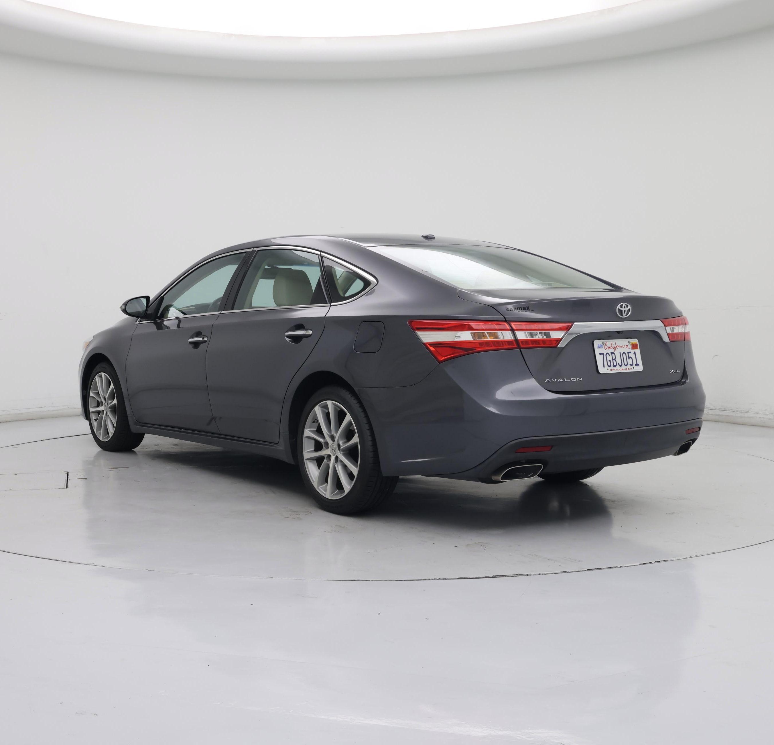 Thumbnail: 2014 Toyota Avalon - 2