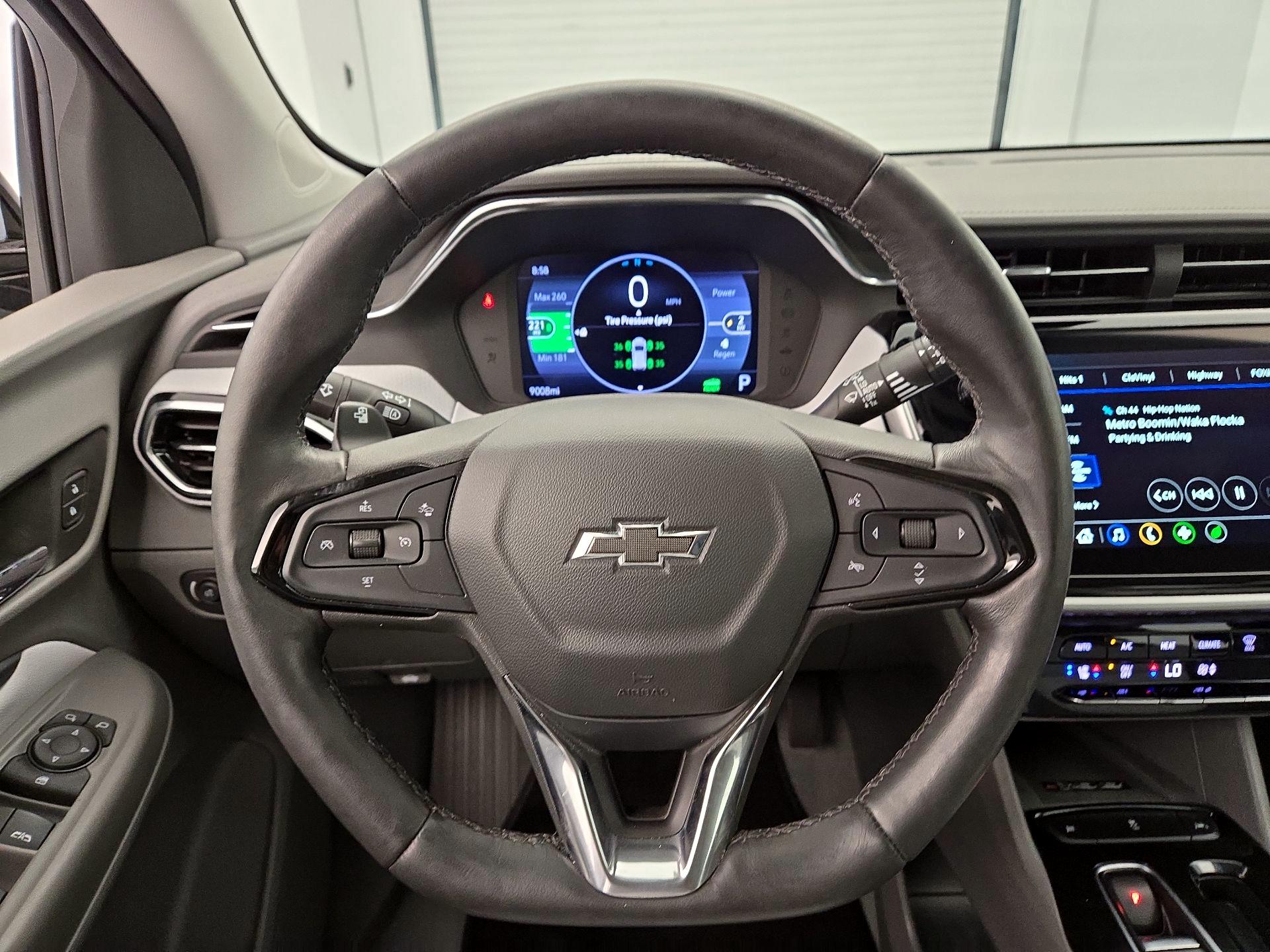 Thumbnail: 2023 Chevrolet Bolt EUV - 10