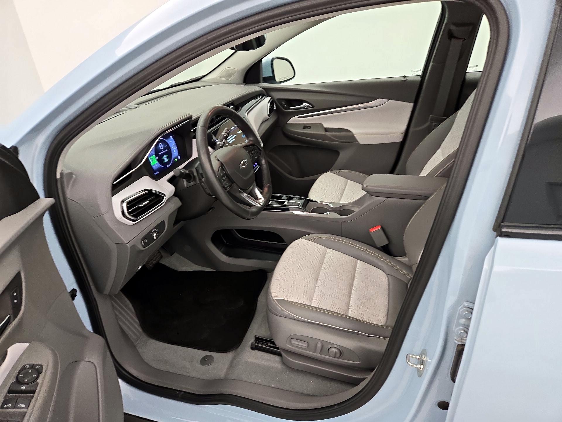 Thumbnail: 2023 Chevrolet Bolt EUV - 11