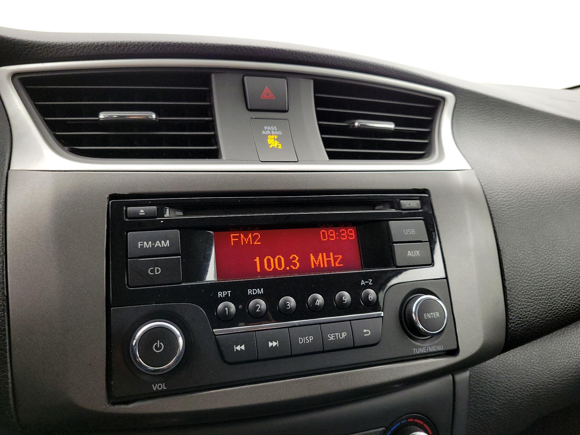 Thumbnail: 2016 Nissan Sentra - 14