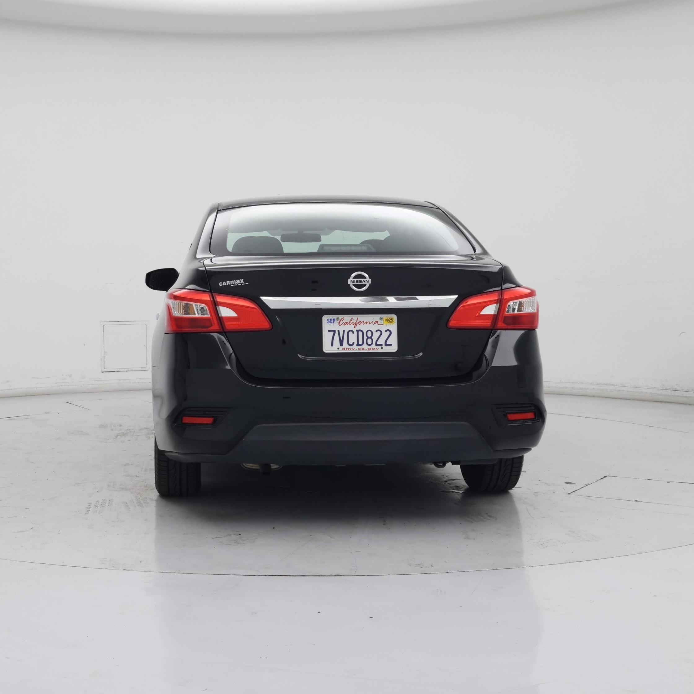 Thumbnail: 2016 Nissan Sentra - 6